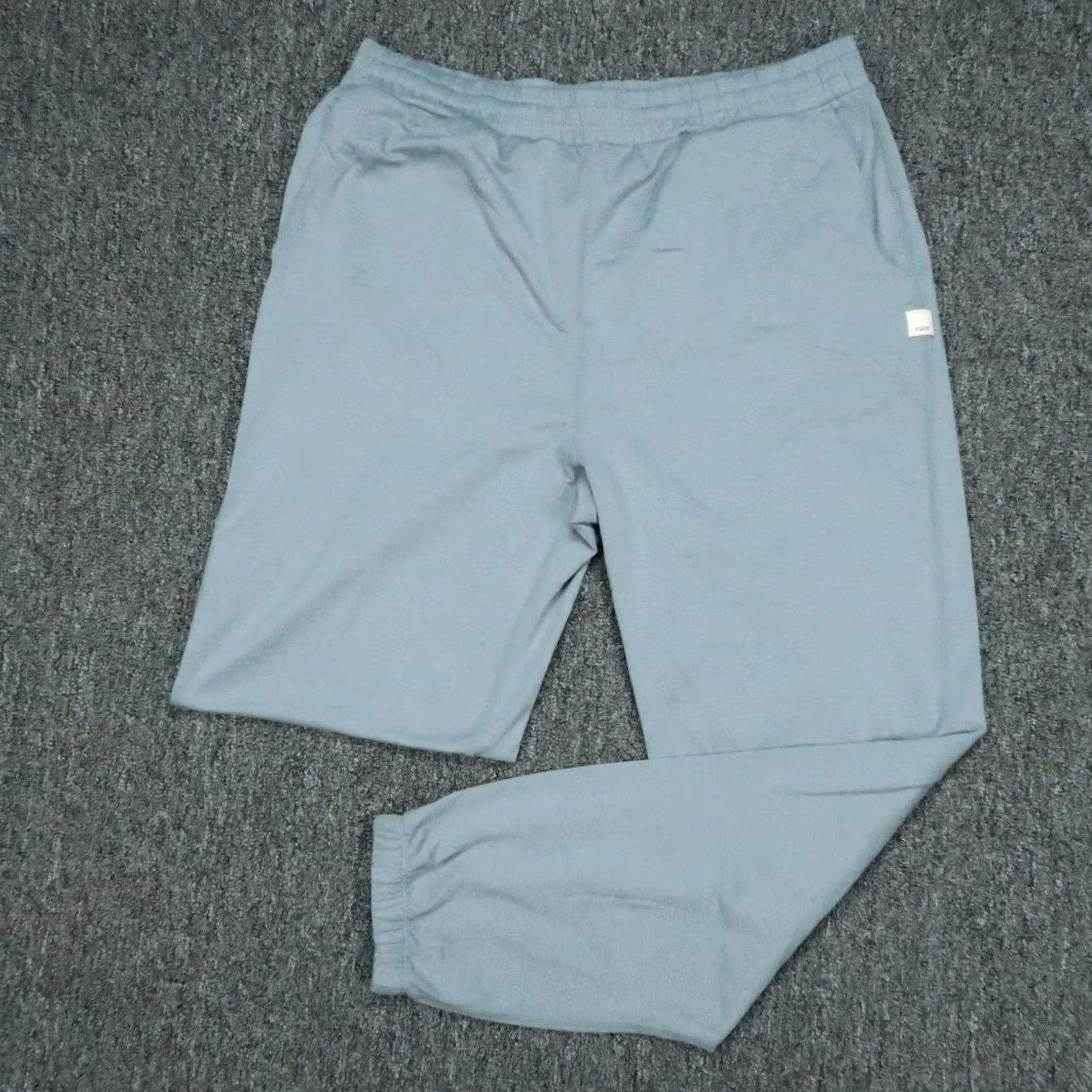 Vuori Vuori Pants Womens Small Blue Athletic Boyfriend Sweatpant Stretch Tapered High-Quality Pockets 27.5in Inseam Regular Fit Ladies Womens Size 28" / US 6 / IT 42 - 2 Thumbnail