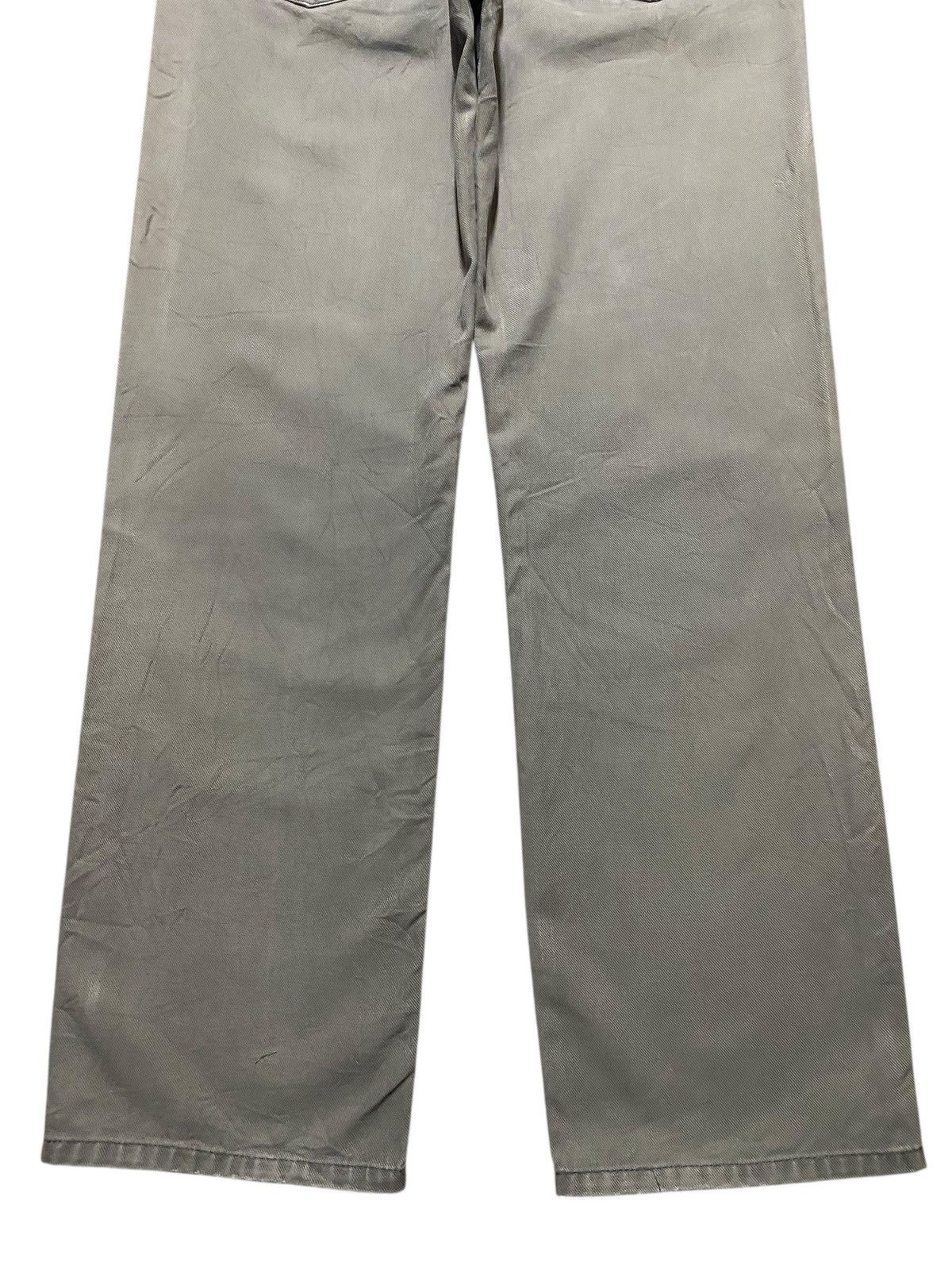 Levi's Vintage Levis 702 Y2K Distressed Loose Jeans Size US 31 - 6 Thumbnail