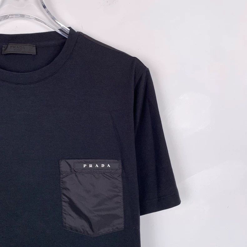 Prada Prada Logo letter dark blue round-neck cotton short-sleeved Size US S / EU 44-46 / 1 - 3 Thumbnail