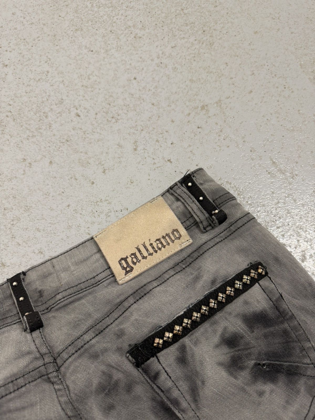 John Galliano Vintage John Galliano Studded Washed Skinny Jeans Unisex Size US 30 / EU 46 - 20 Thumbnail