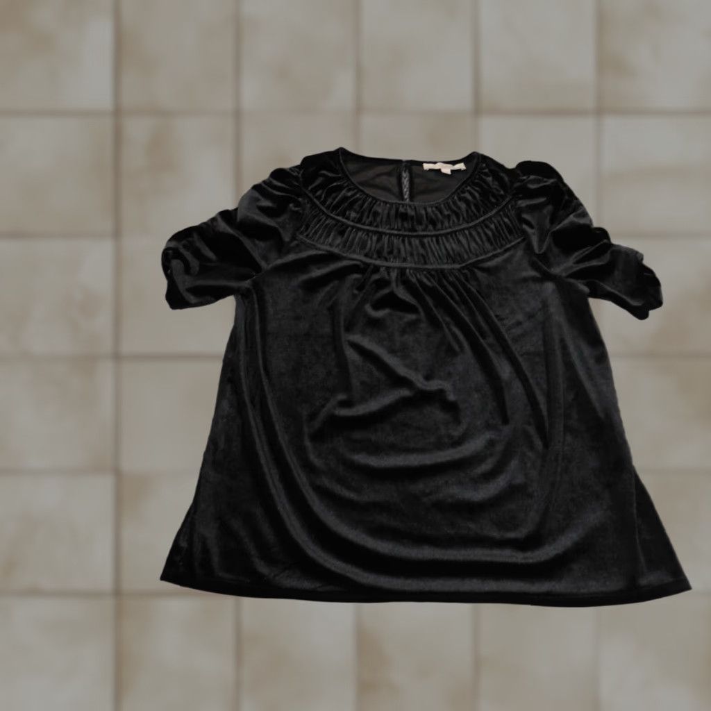 Ann Taylor Ann Taylor Loft Shirt Womens Large Black Velvet Pullover Round Neck Long Sleeve Button Stretch Casual Blouse Basic Regular Size L / US 10 / IT 46 - 1 Thumbnail