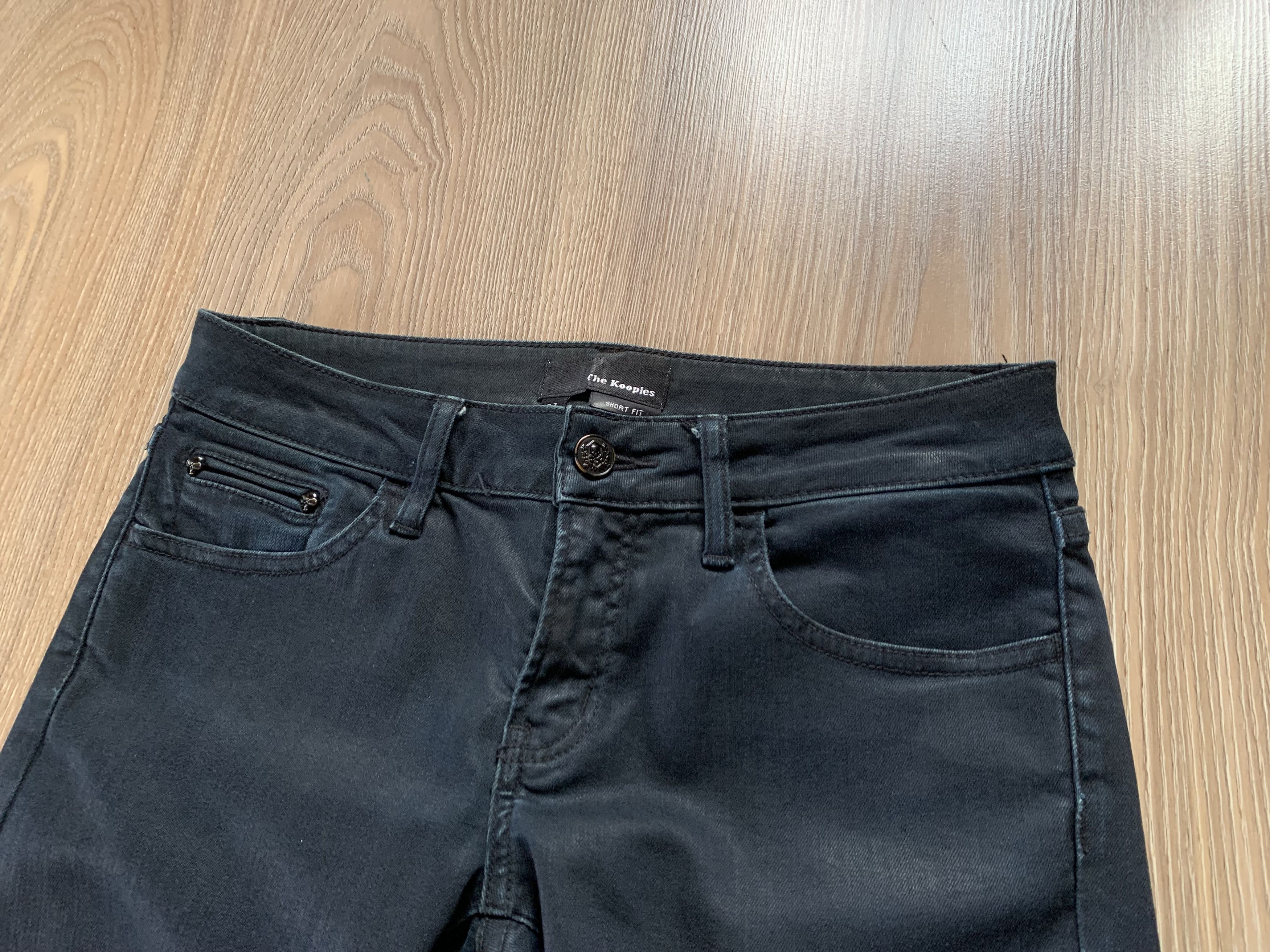 Designer × The Kooples The Kooples Short Fit Waxed Jeans Size 27" / US 4 / IT 40 - 5 Thumbnail