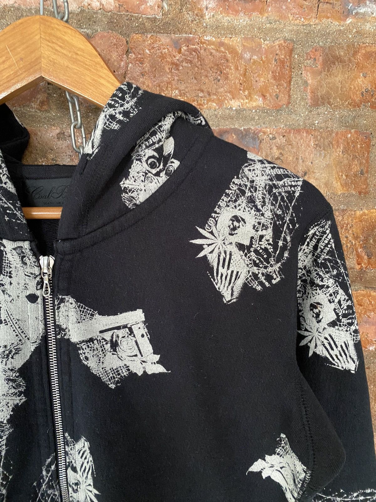 Obelisk Coal Black Japan Skull Cross Black RIRI zipper hoodie Size US S / EU 44-46 / 1 - 5 Thumbnail