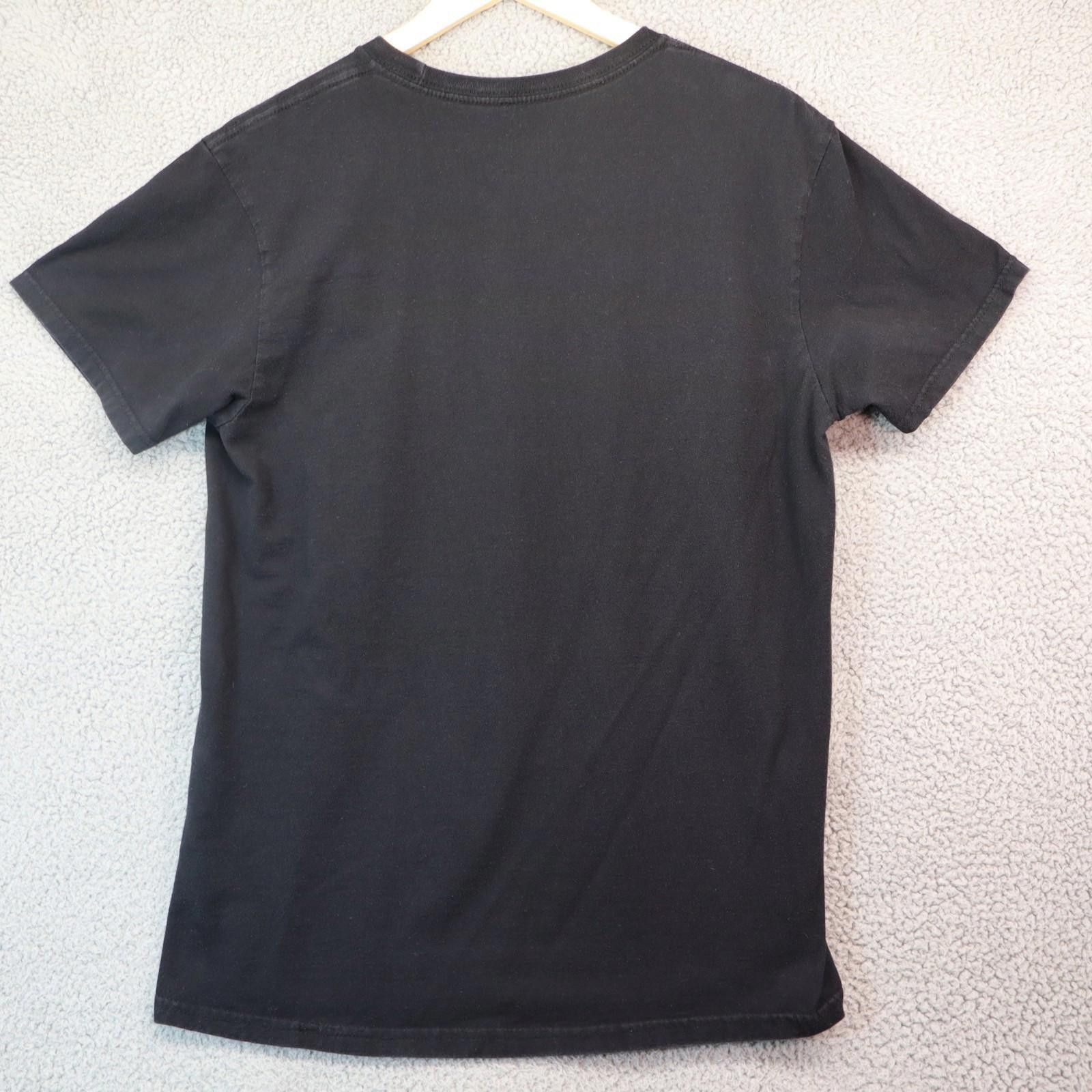 Gap GAP Star Wars 2013 Shirt Men Medium Surfing Vader Rare Size US M / EU 48-50 / 2 - 8 Thumbnail