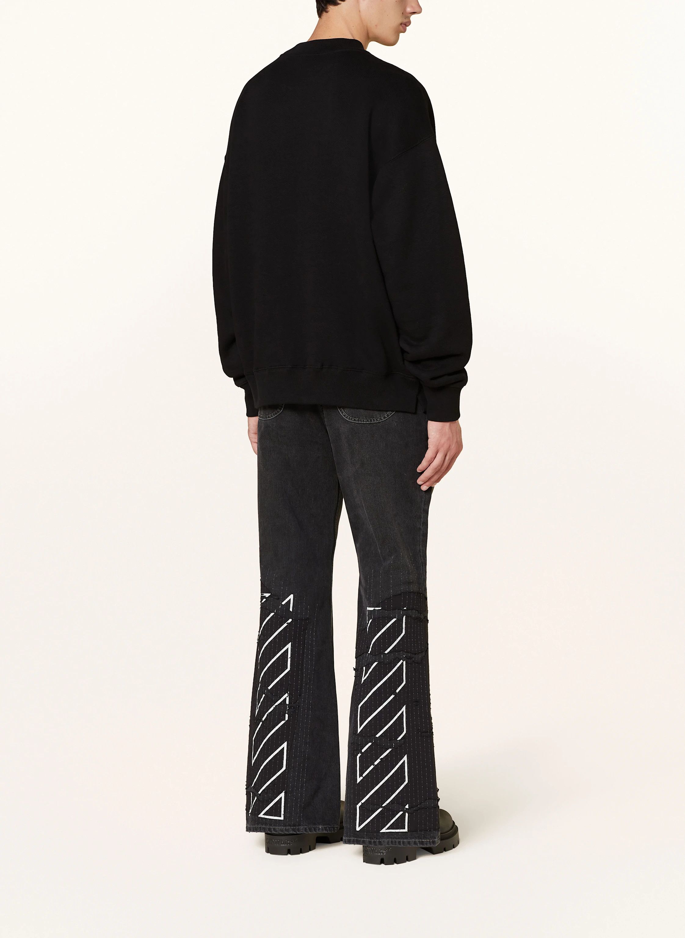 Off-White o1s22i1n1124 Crewneck Sweatshirt in Black Size US XL / EU 56 / 4 - 3 Thumbnail