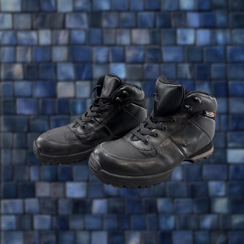 Nike Nike ACG Pinchot All Weather Boots Black Mens Size 10 Boot Leather Ankle Lace Up 309722-001 Size US 10 / EU 43 - 1 Thumbnail