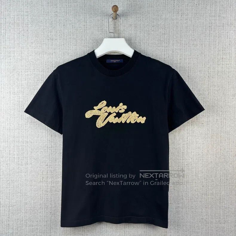Louis Vuitton Louis Vuitton SS25 embroidered monogram logo round neck sh Size US S / EU 44-46 / 1 - 1 Thumbnail