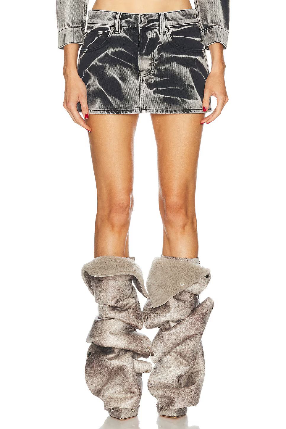 Alexander Wang o1s22i1n0225 Acid-Washed Mini Skirt in Acid Wash Black Size 28" / US 6 / IT 42 - 1 Thumbnail