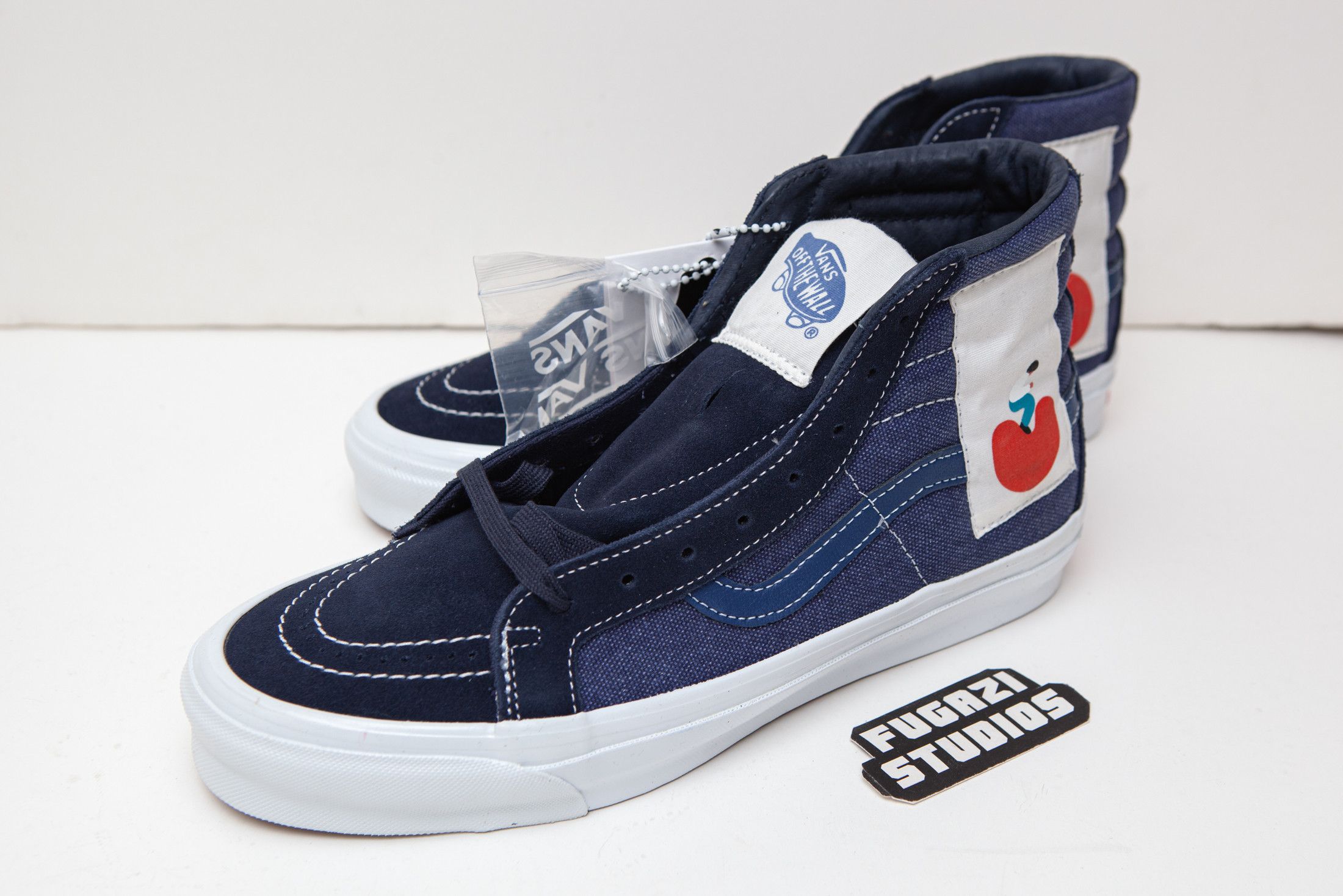 Vans Vans x Geoff McFetridge OG Sk8 Hi size 10 Size US 10 / EU 43 - 2 Thumbnail