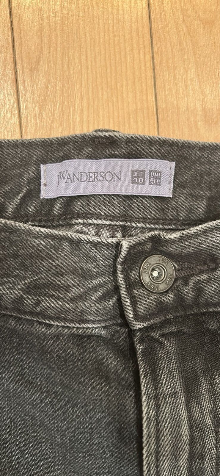 JW Anderson × Uniqlo Uniqlo x JW Anderson Size US 34 / EU 50 - 2 Thumbnail