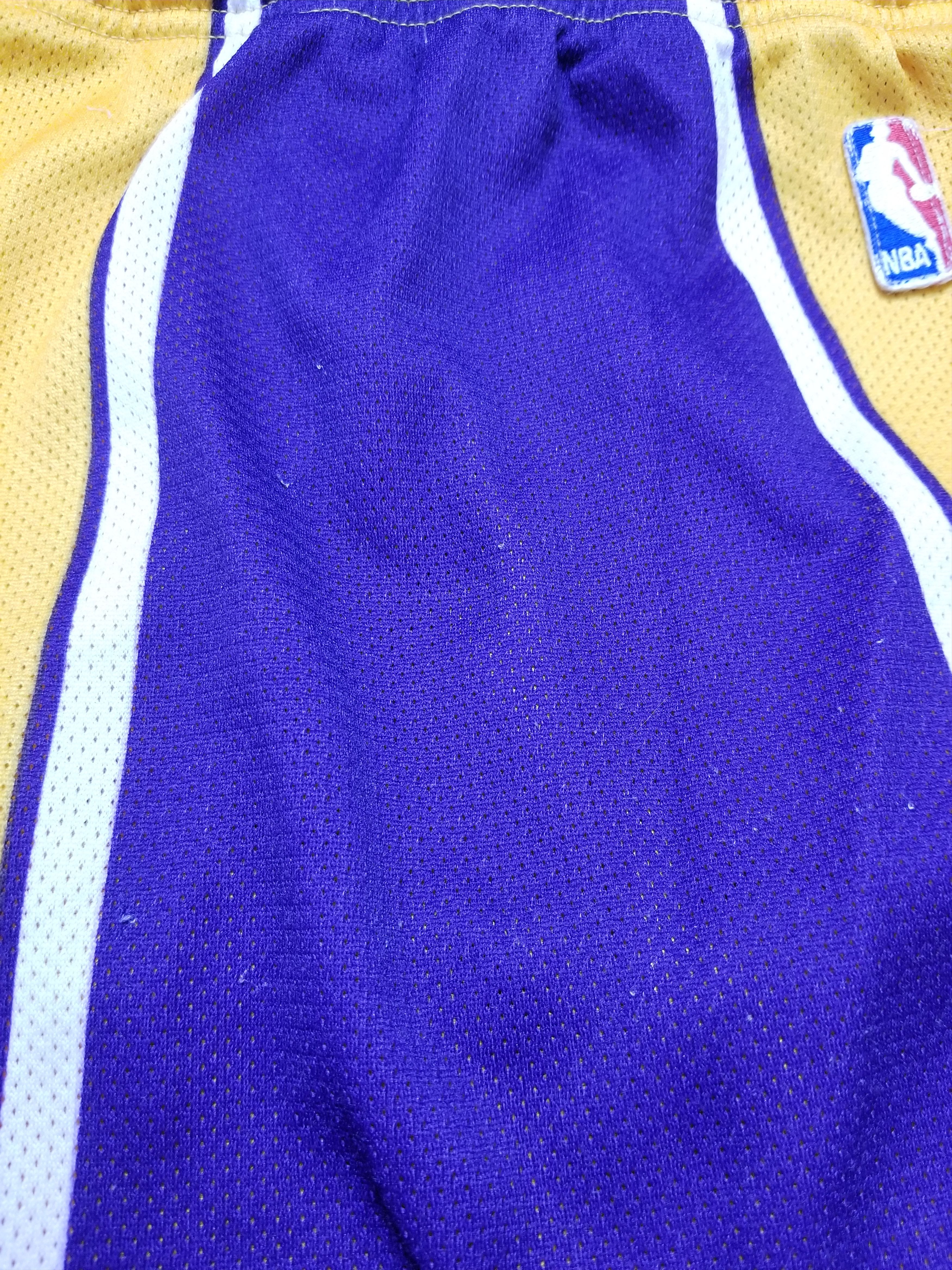 Champion Vintage Champion Los Angels Lakers Basketball NBA Men's XXL Size US 42 / EU 58 - 17 Thumbnail