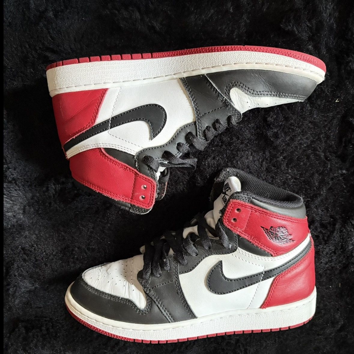 Nike Jordan Retro 1 Black Toes (2016) Size US 6 / EU 39 - 2 Thumbnail