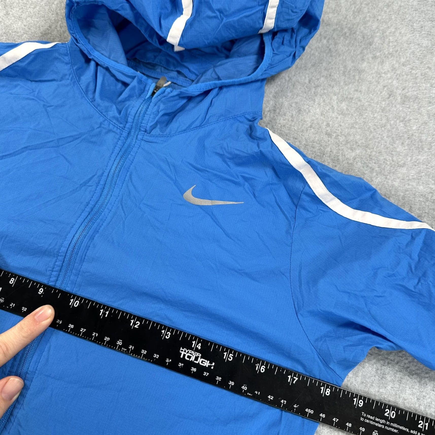 Nike Nike Jacket Womens Small Blue Hooded Full Zip Running Windbreaker Reflective Size S / US 4 / IT 40 - 4 Thumbnail