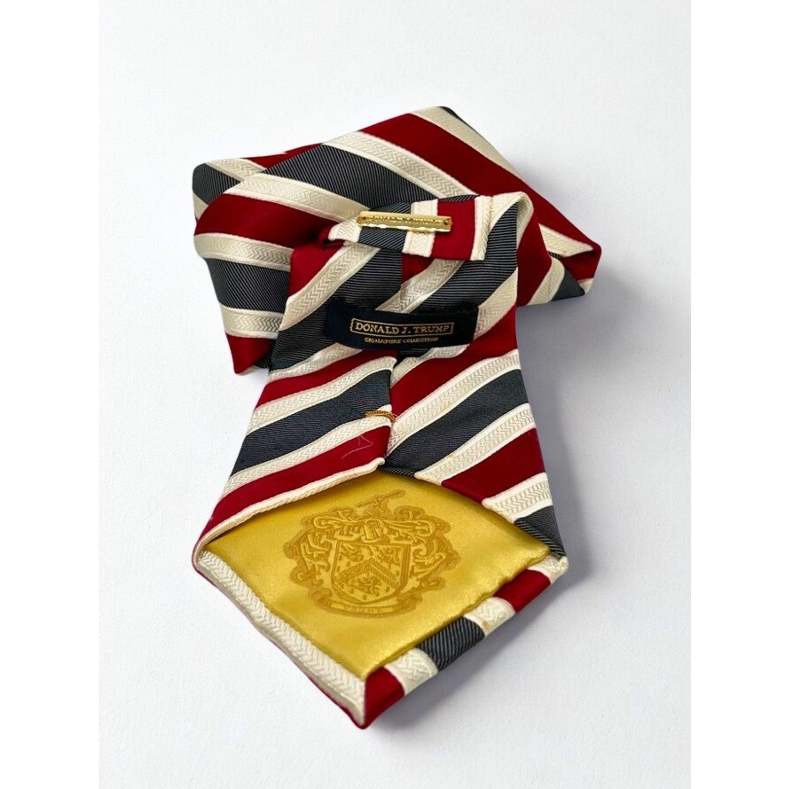Donald Trump Donald J. Trump Signature Silk Striped Crest Tie Handmade Size ONE SIZE - 6 Thumbnail
