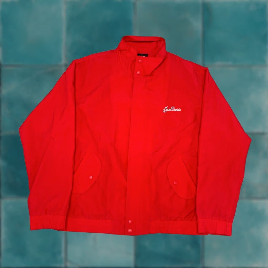 Vintage VINTAGE Gear Red Mens Large Nylon Waterproof Windbreaker Jacket 90s Jack Daniels Logo Size US L / EU 52-54 / 3 - 1 Thumbnail