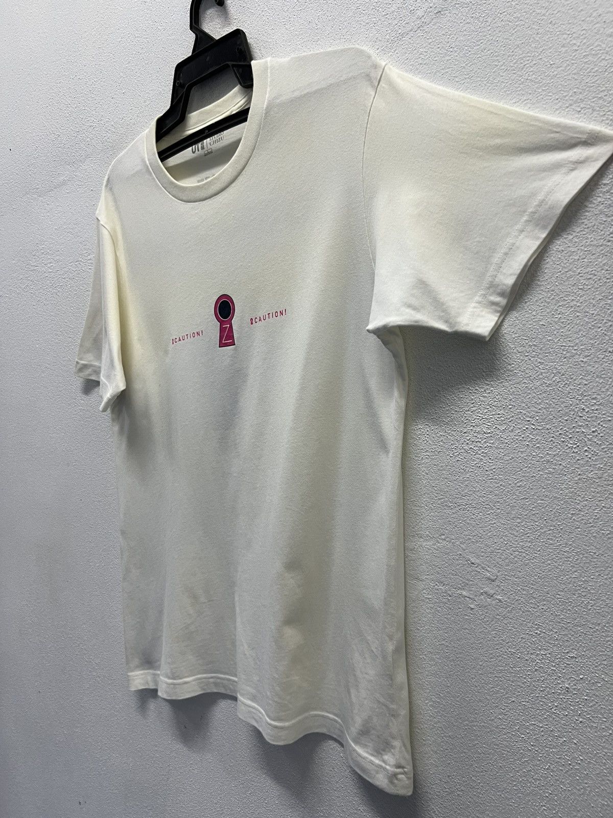 Uniqlo UNIQLO STUDIO CHIZU OZ MARTIAL ARTS CHAMPIONSHIP SHIRT Size US L / EU 52-54 / 3 - 5 Thumbnail