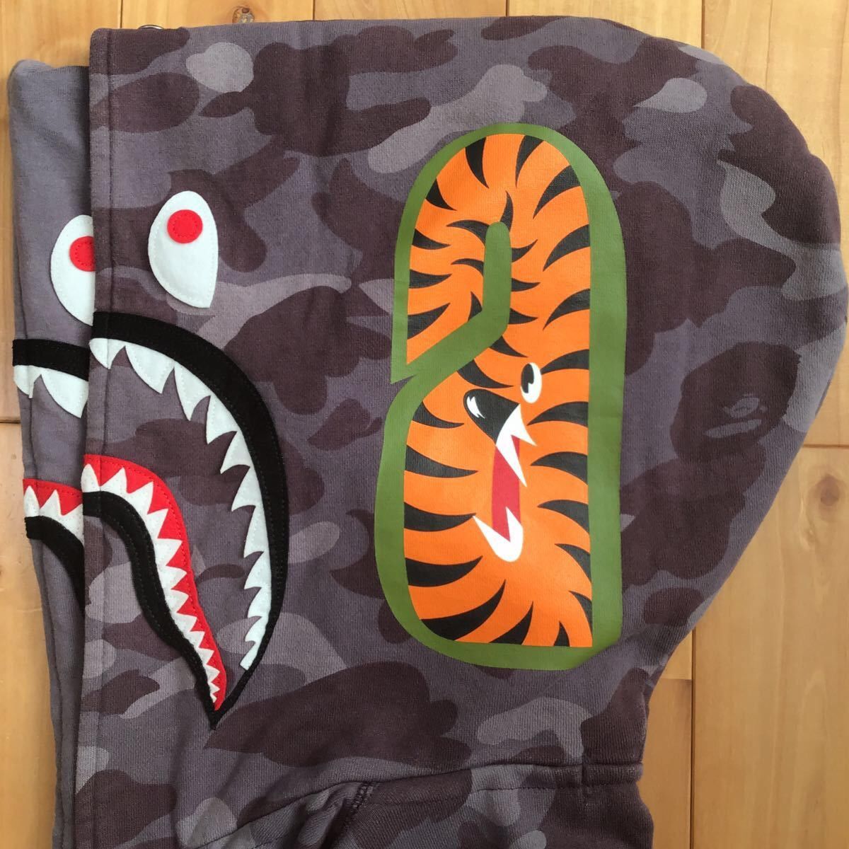 Bape BAPE Color camo double shark full zip hoodie Burgundy APE Size US L / EU 52-54 / 3 - 5 Thumbnail