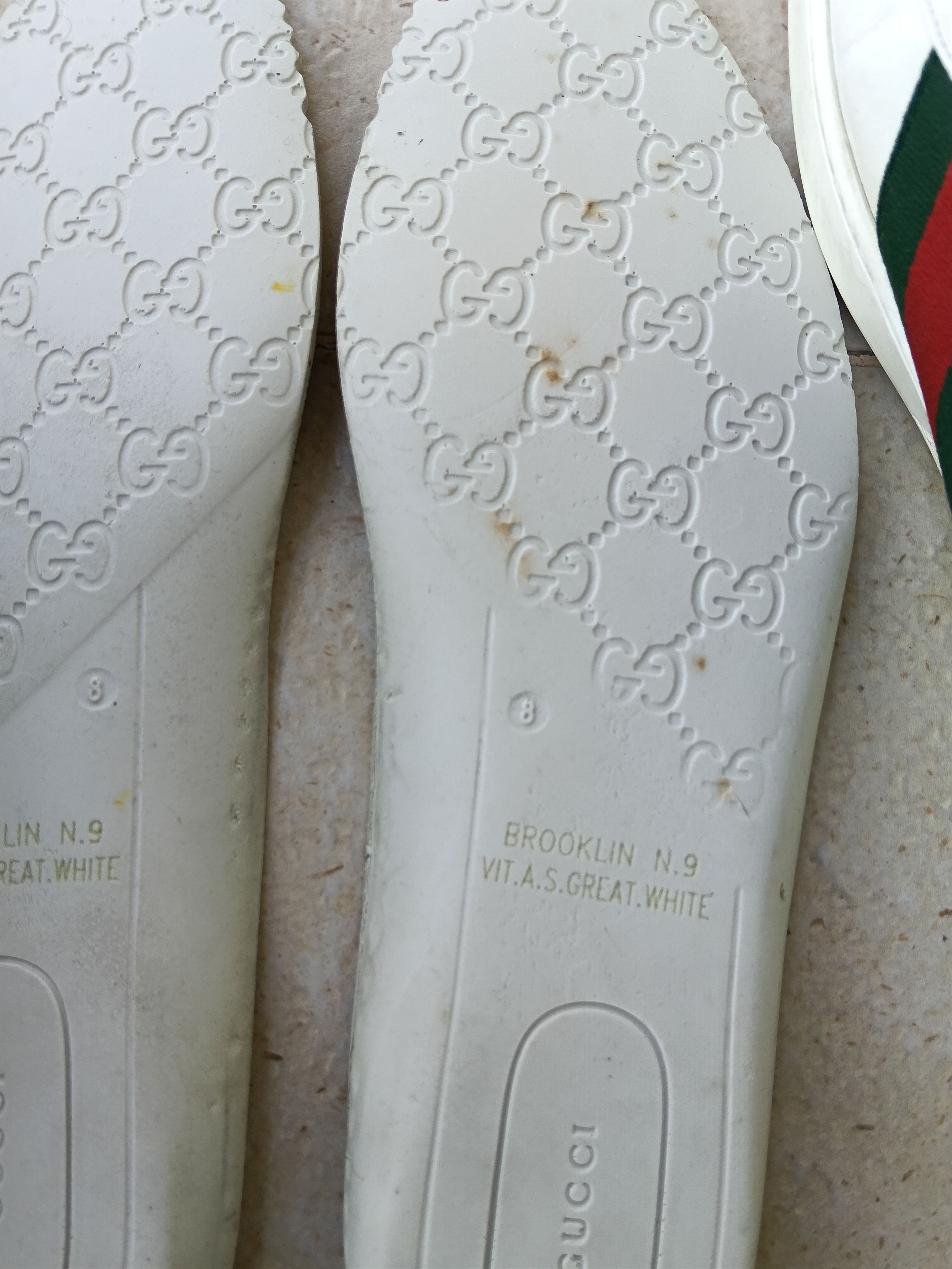 Gucci Gucci ace embroidered Tiger low top sneakers Size US 10 / EU 43 - 10 Thumbnail