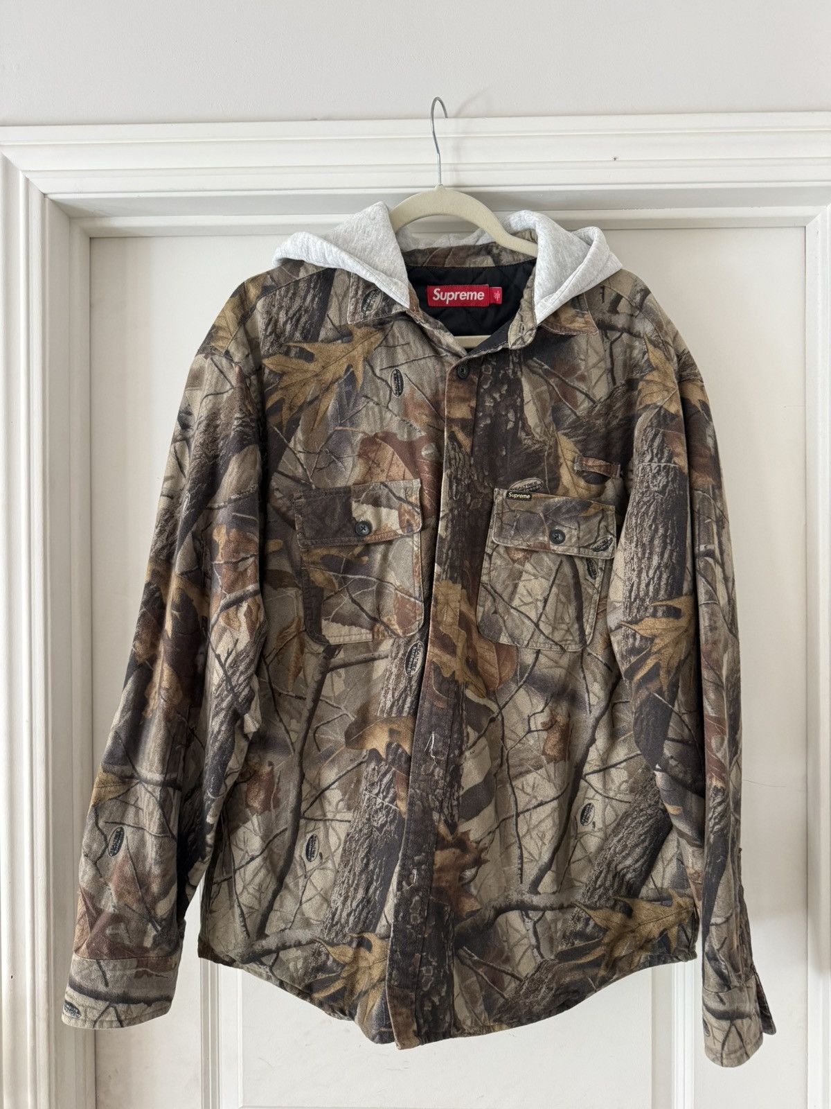 Supreme Supreme realtree quilted button up size Large Size US L / EU 52-54 / 3 - 1 Thumbnail