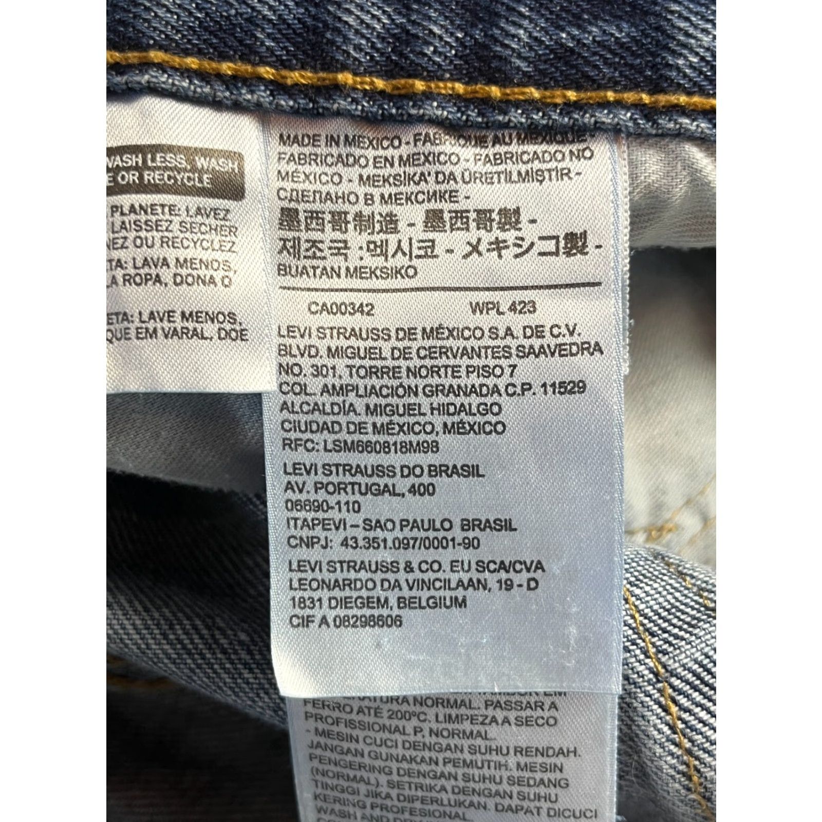 Denime VINTAGE LEVI Strauss & Co. Jeans Men 505 Blue Denim Straight Leg W36 L34 Casual Pants Mens Size US 36 / EU 52 - 4 Thumbnail