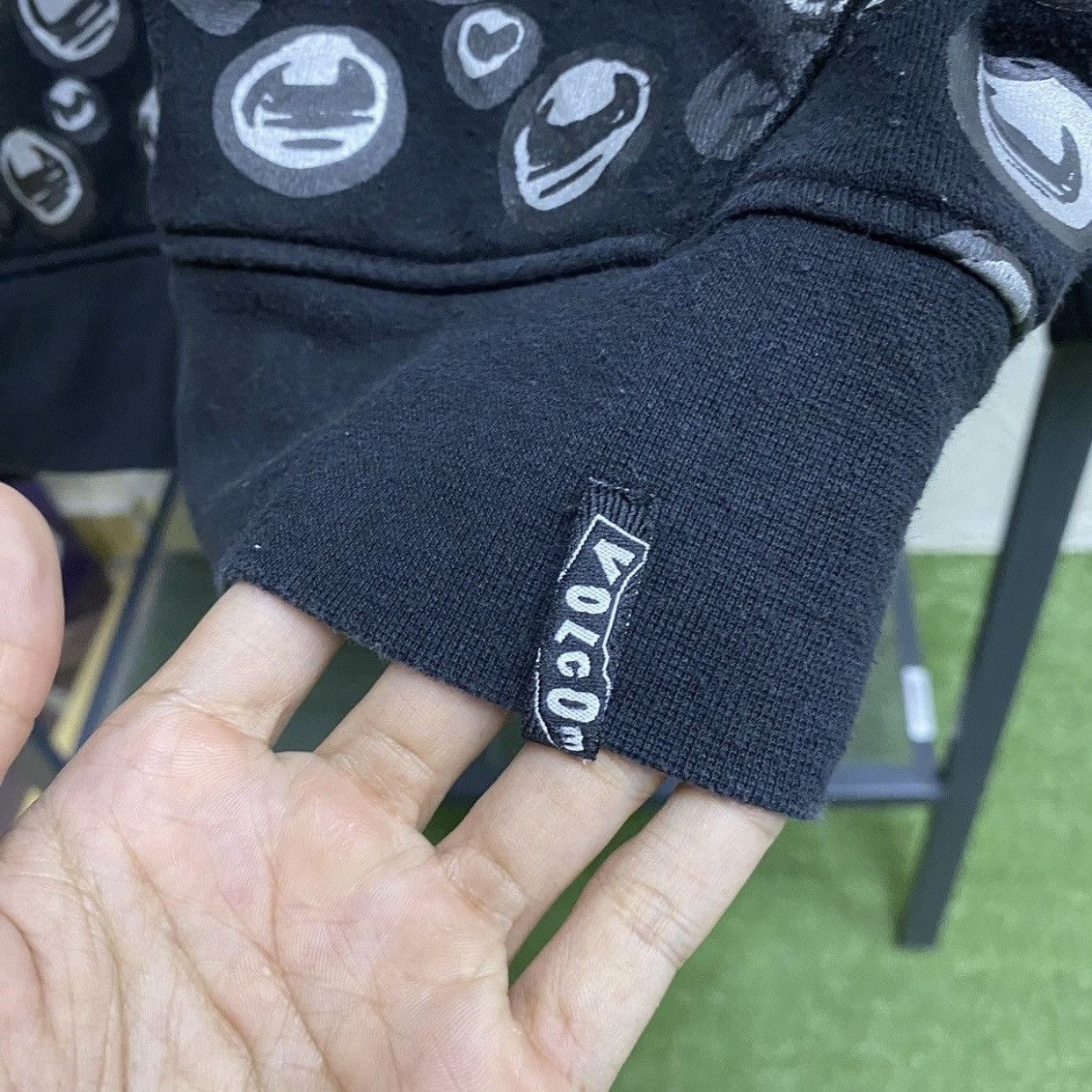 Volcom Volcom x Kiss Size US S / EU 44-46 / 1 - 8 Thumbnail