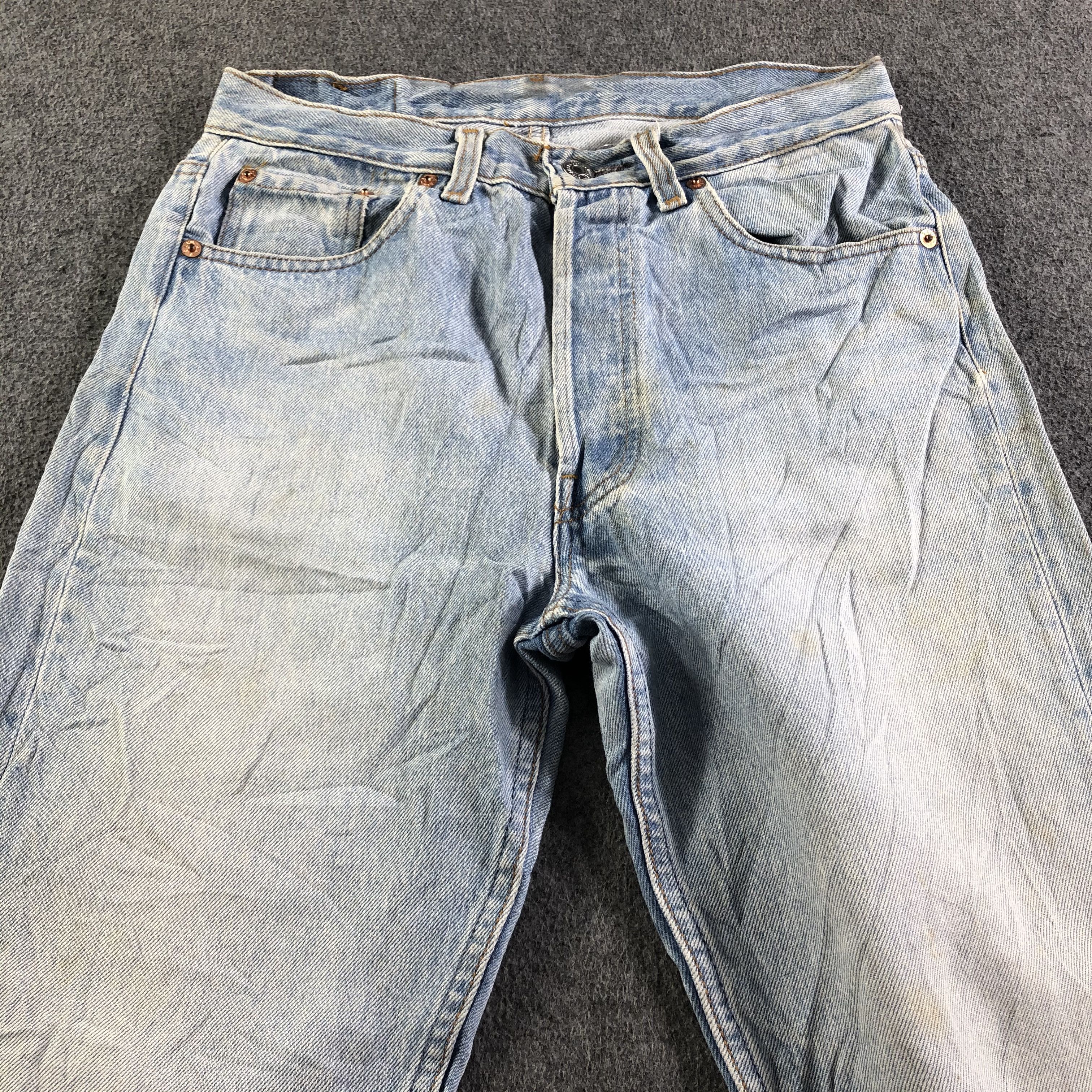 Levi's × Vintage Vintage 90s Light Wash Levis 501 Jeans-J3927 Size US 28 / EU 44 - 3 Thumbnail