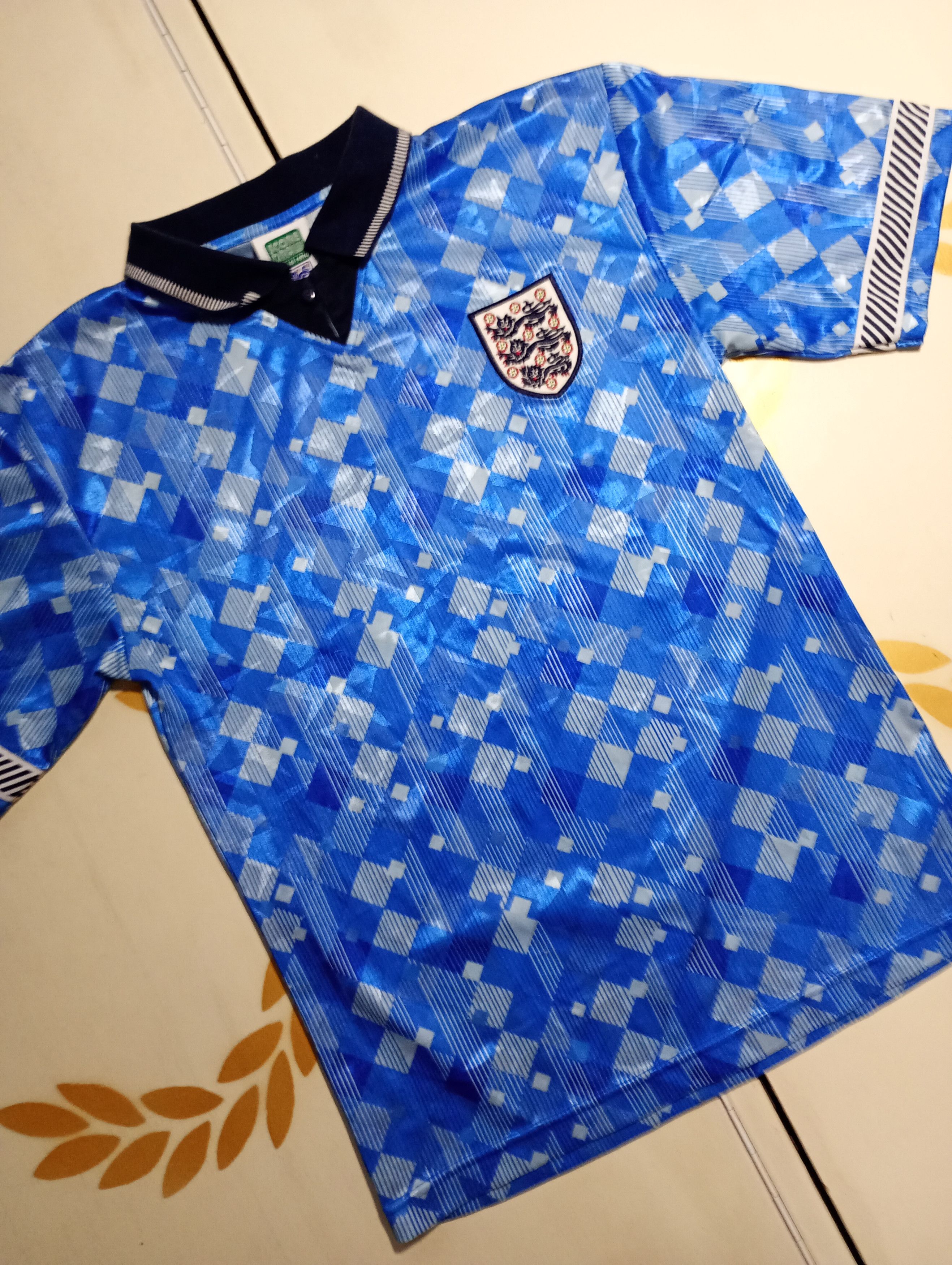 Vintage Score Draw England 1990 World Cup Third Shirt Size US S / EU 44-46 / 1 - 5 Thumbnail