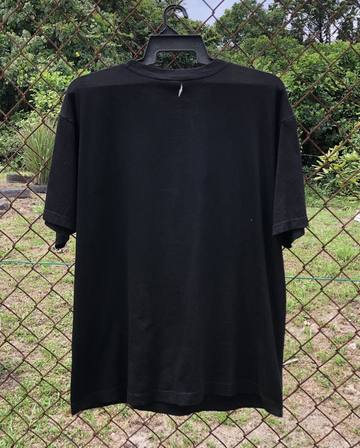 Vintage Vintage 1995 James Bond Goldenye THRASHED T-shirt Black Size US XL / EU 56 / 4 - 11 Thumbnail