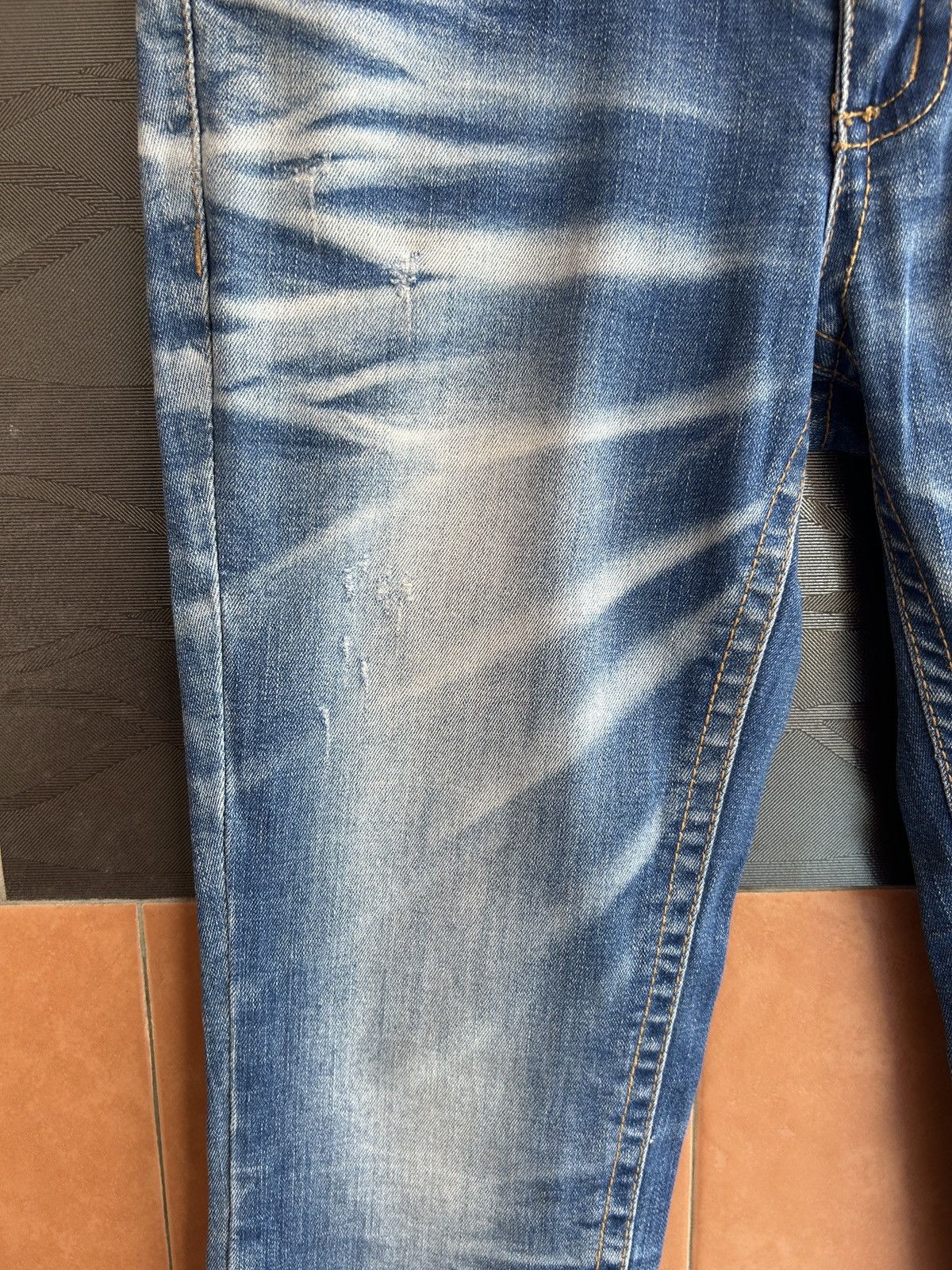 Japanese Brand Distressed Yoshitomo Nara X Lolita Cross Low Rise Jeans Size US 29 - 6 Thumbnail
