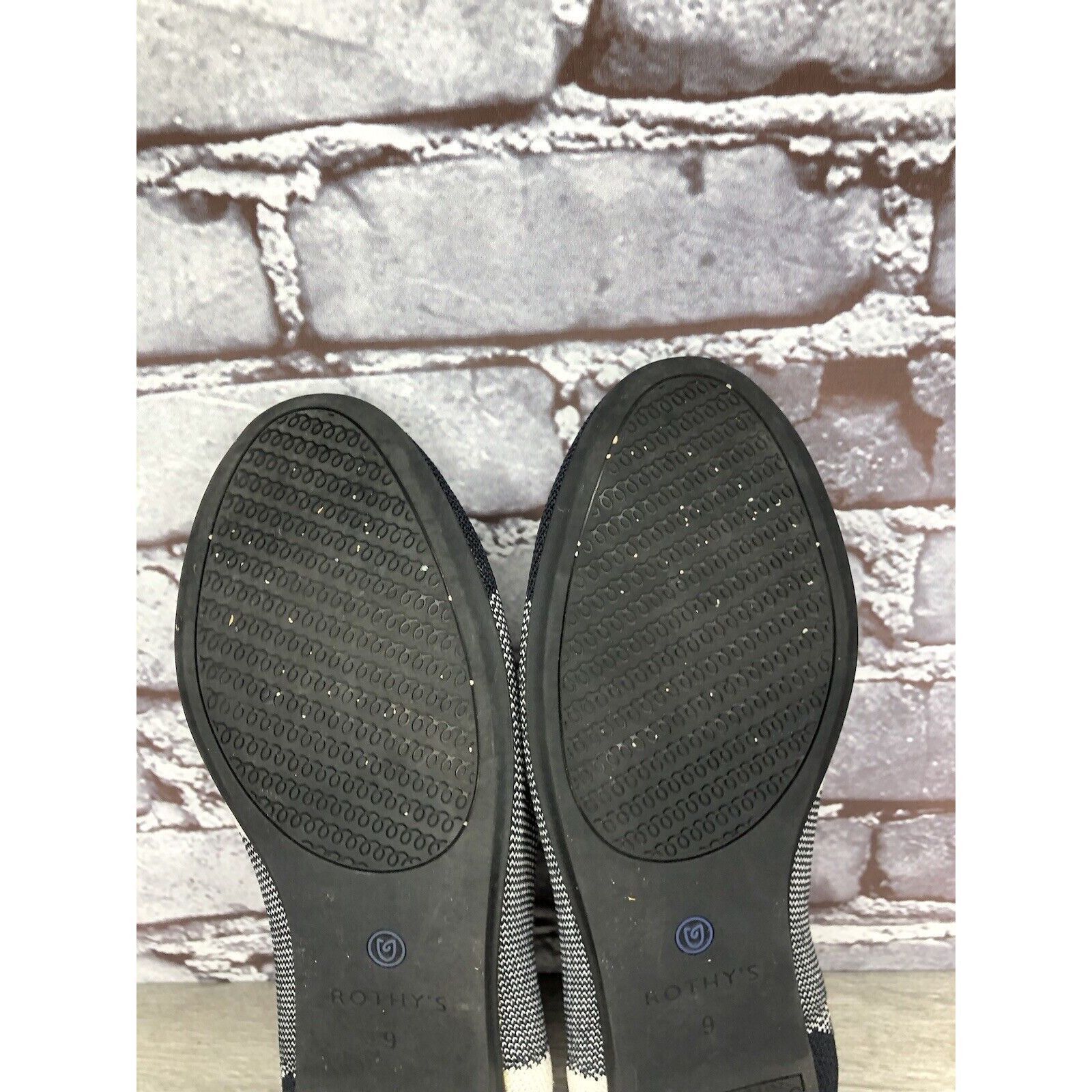 Other Rothy’s The Flat Captoe Dove Grey Black Plaid Knit Round Bal Size US 9 / IT 39 - 7 Thumbnail