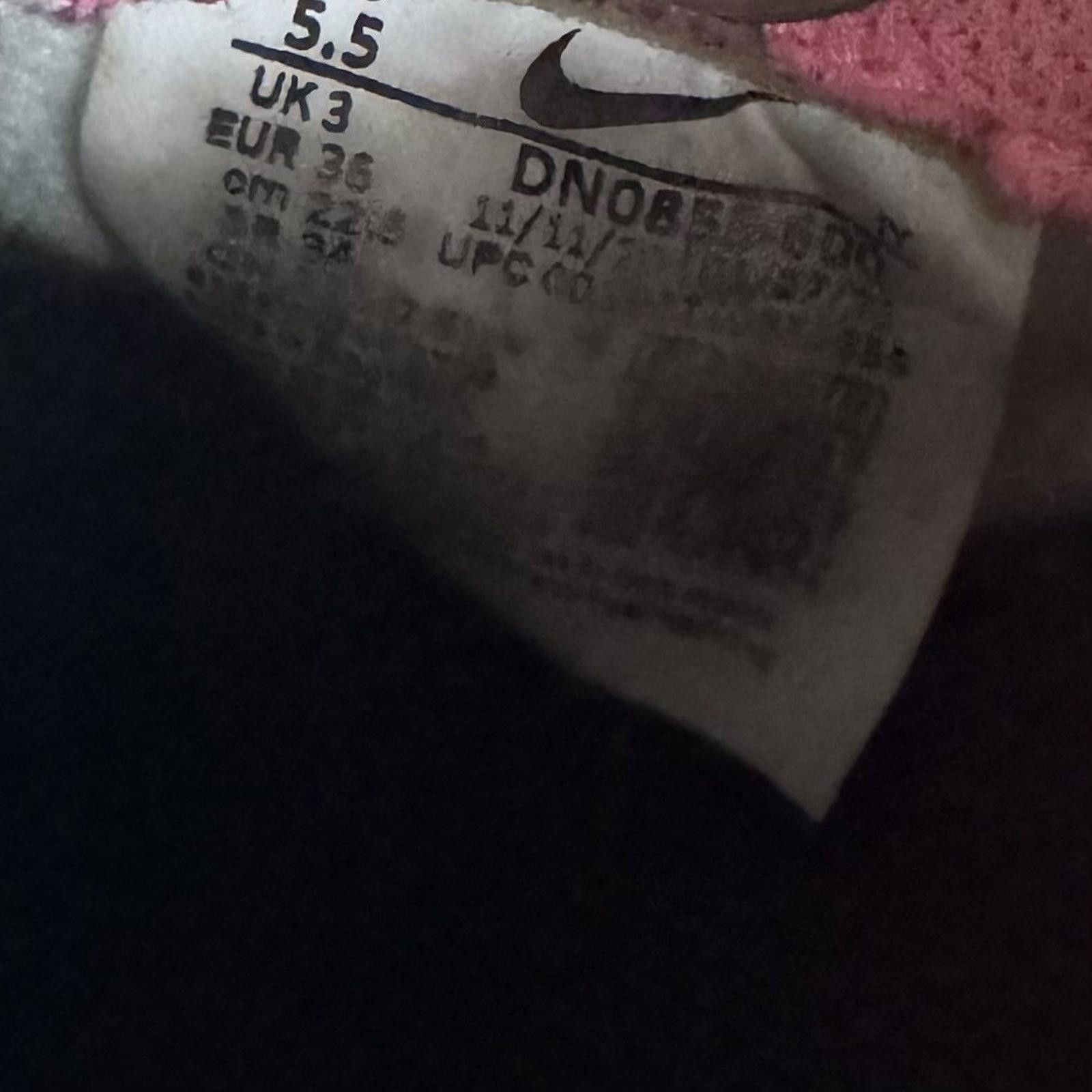 Nike NIKE • Dunk Low "Sunset Pulse" (5.5M) Size US 5.5 / EU 38 - 5 Thumbnail