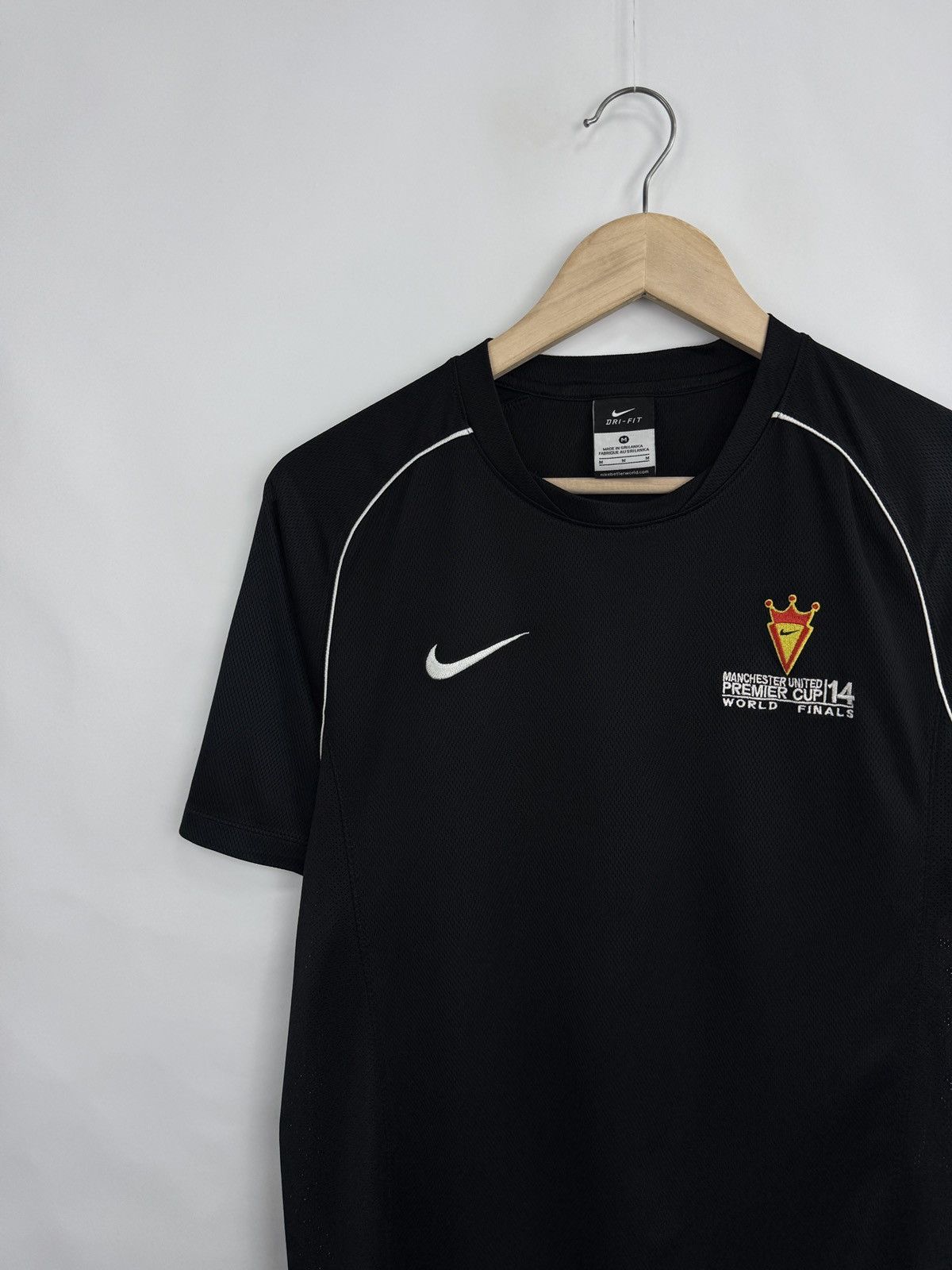 Nike 🏴󠁧󠁢󠁥󠁮󠁧󠁿 Nike Manchester United Premier Cup 14 Soccer Jersey Rare Size US M / EU 48-50 / 2 - 3 Thumbnail