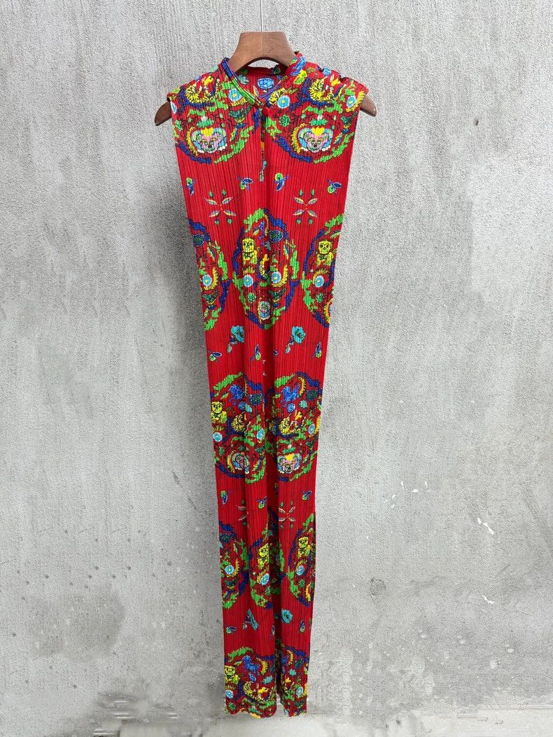 Issey Miyake Issey Miyake size:4 Red lion dance pleated dress Size XS / US 0-2 / IT 36-38 - 2 Thumbnail