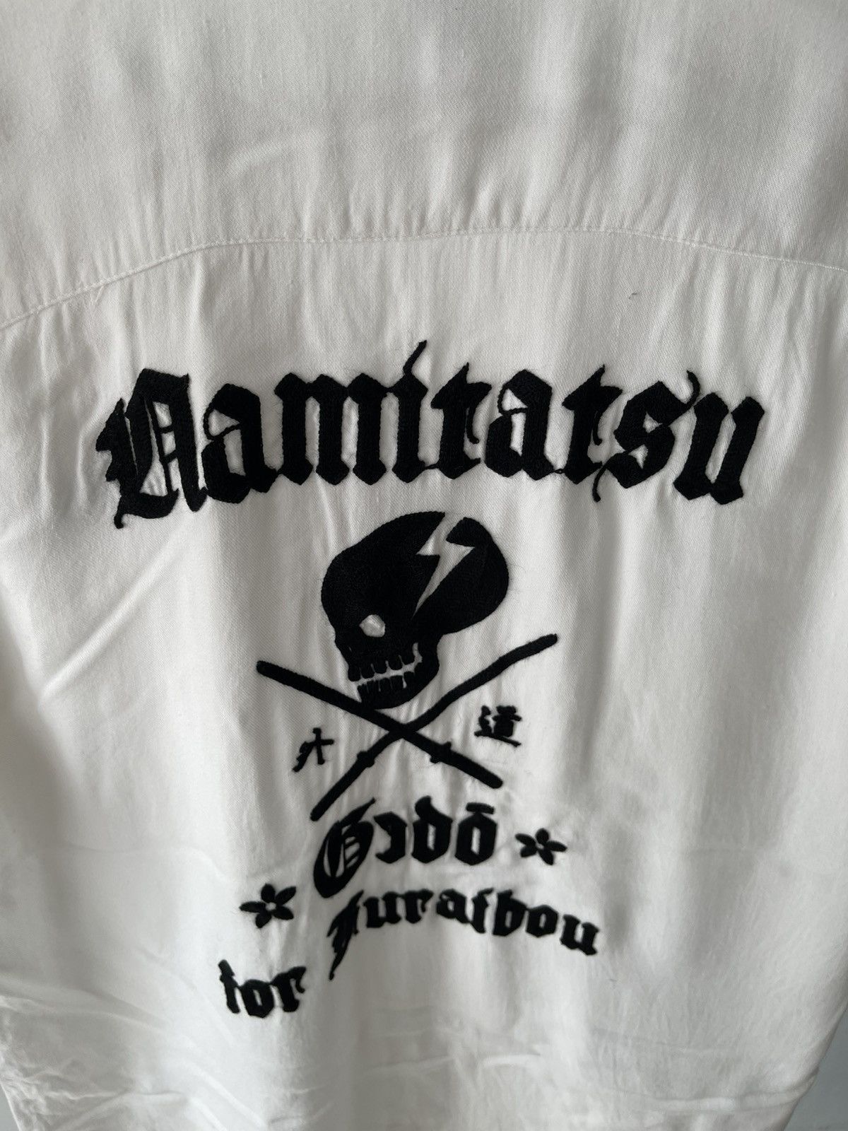 20471120 × Hysteric Glamour × Japanese Brand Gado x Namitatsu Skull button ups Rayon shirt Size US M / EU 48-50 / 2 - 5 Thumbnail