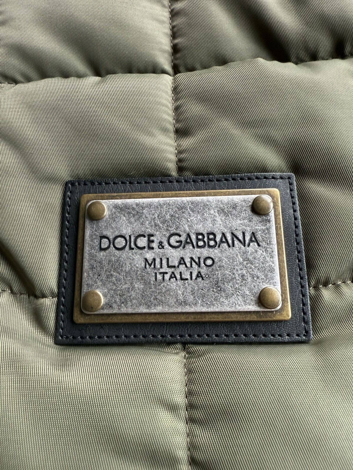 Dolce & Gabbana $2.3k Dolce & Gabbana D&G padded logo embroidered jacket M Size US M / EU 48-50 / 2 - 25 Thumbnail