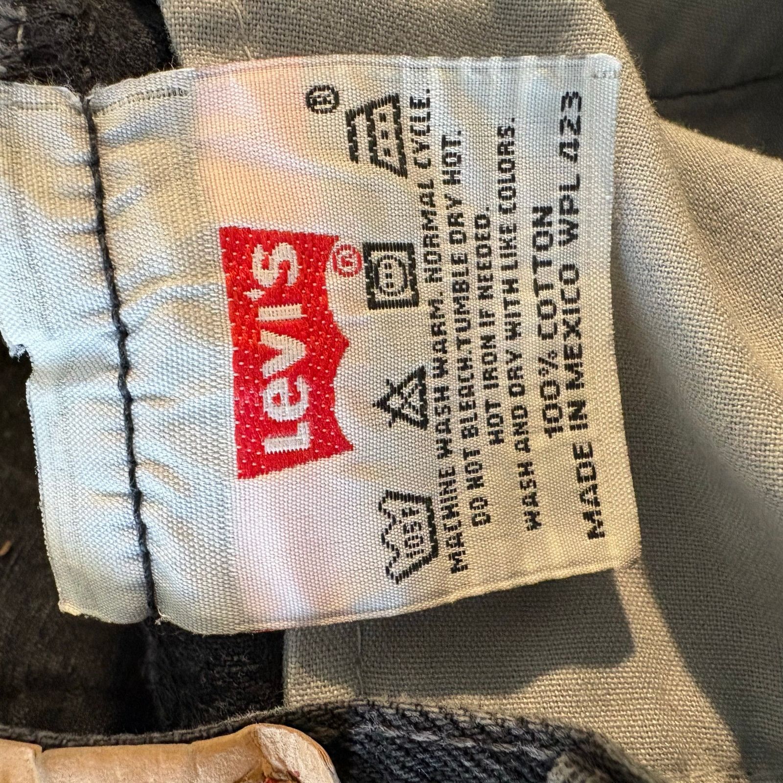 Levi's × Vintage Levi's 501 Vintage 90s Black Denim Straight Leg Jeans Size 26" / US 2 / IT 38 - 4 Thumbnail