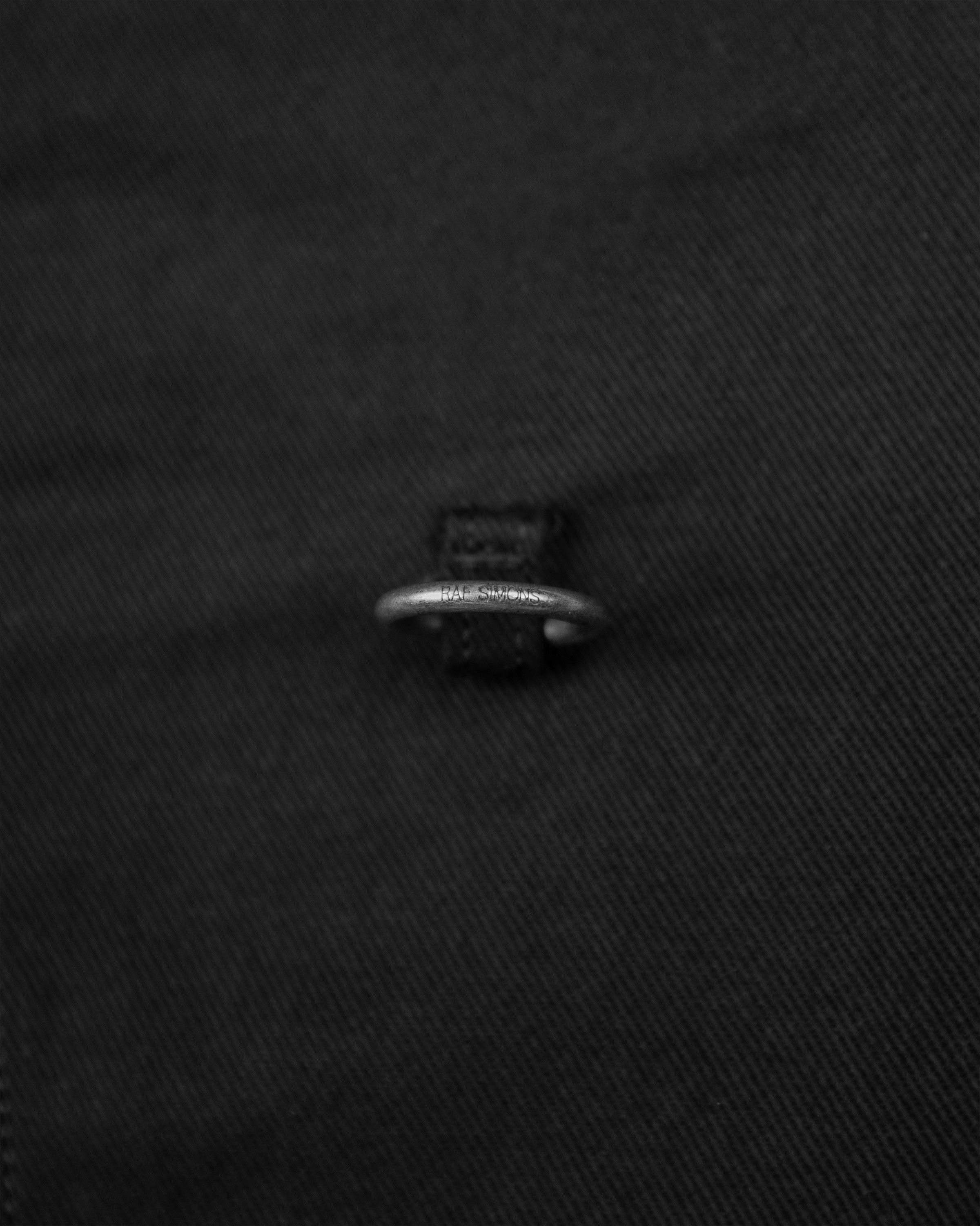 Raf Simons Raf Simons Embellished Ring Denim Size US 26 / EU 42 - 3 Thumbnail