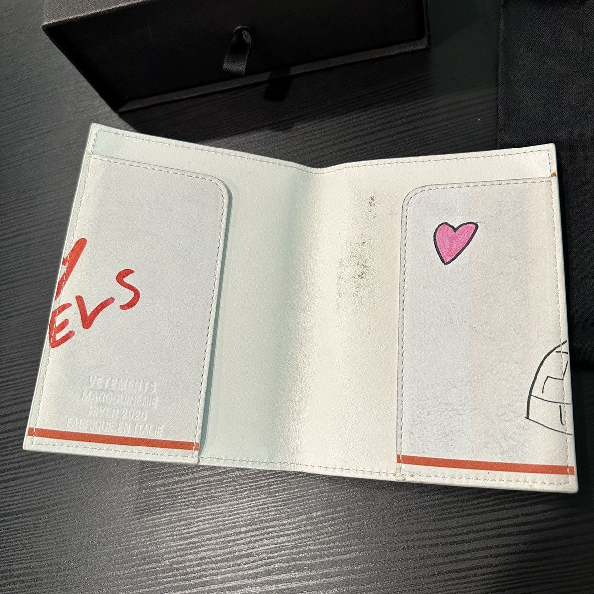 Vetements AW20 DARK WEB PASSPORT HOLDER Size ONE SIZE - 4 Thumbnail
