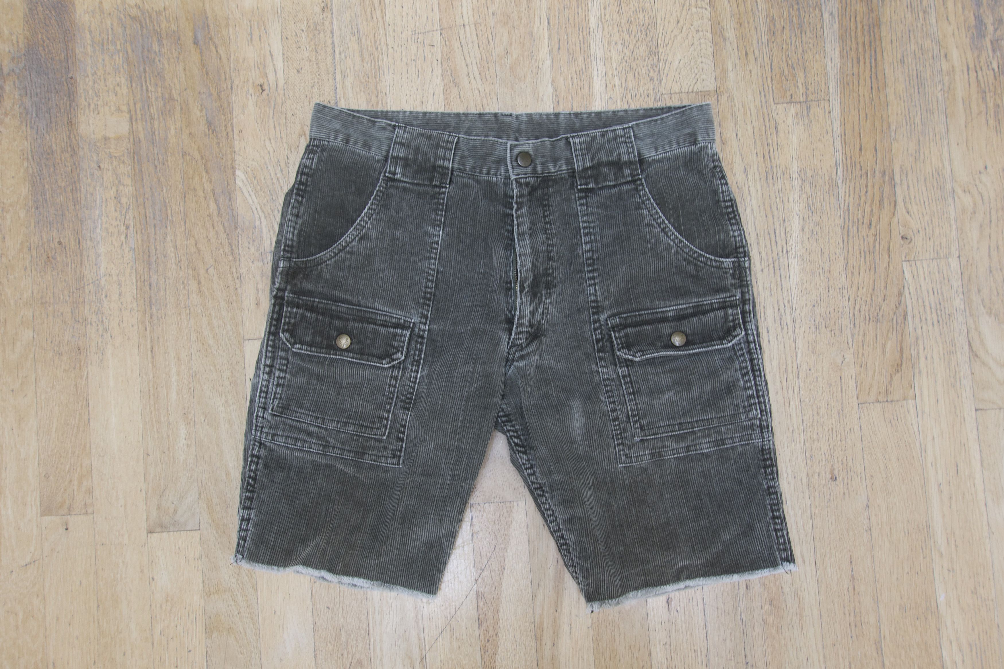 South2 West8 SOUTH2WEST8 Corduroy Cargo Shorts Size US 32 / EU 48 - 1 Thumbnail