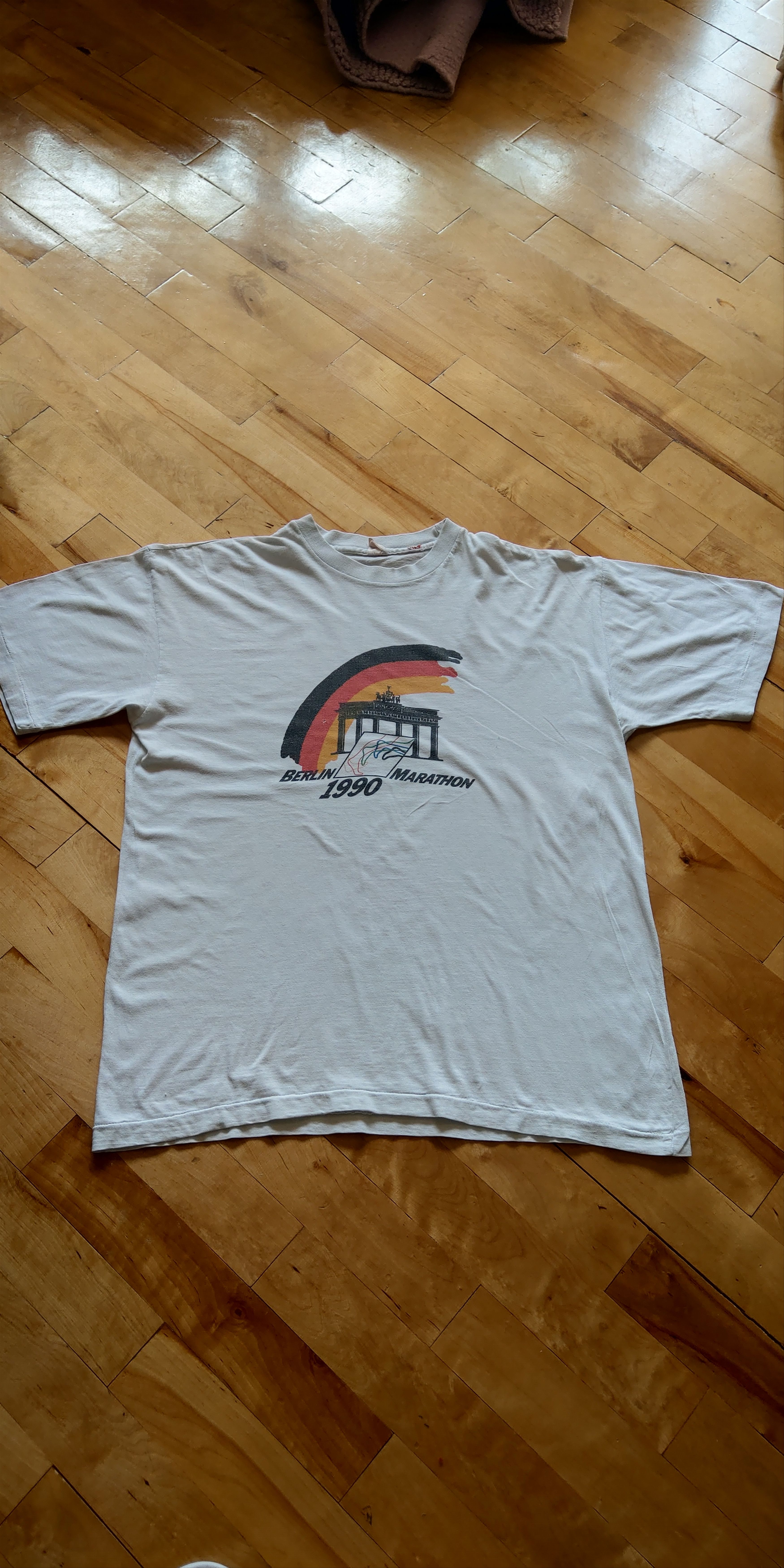 Vintage 1990 Berlin Marathon Shirt Rare Vintage Sports Running Size US L / EU 52-54 / 3 - 5 Thumbnail