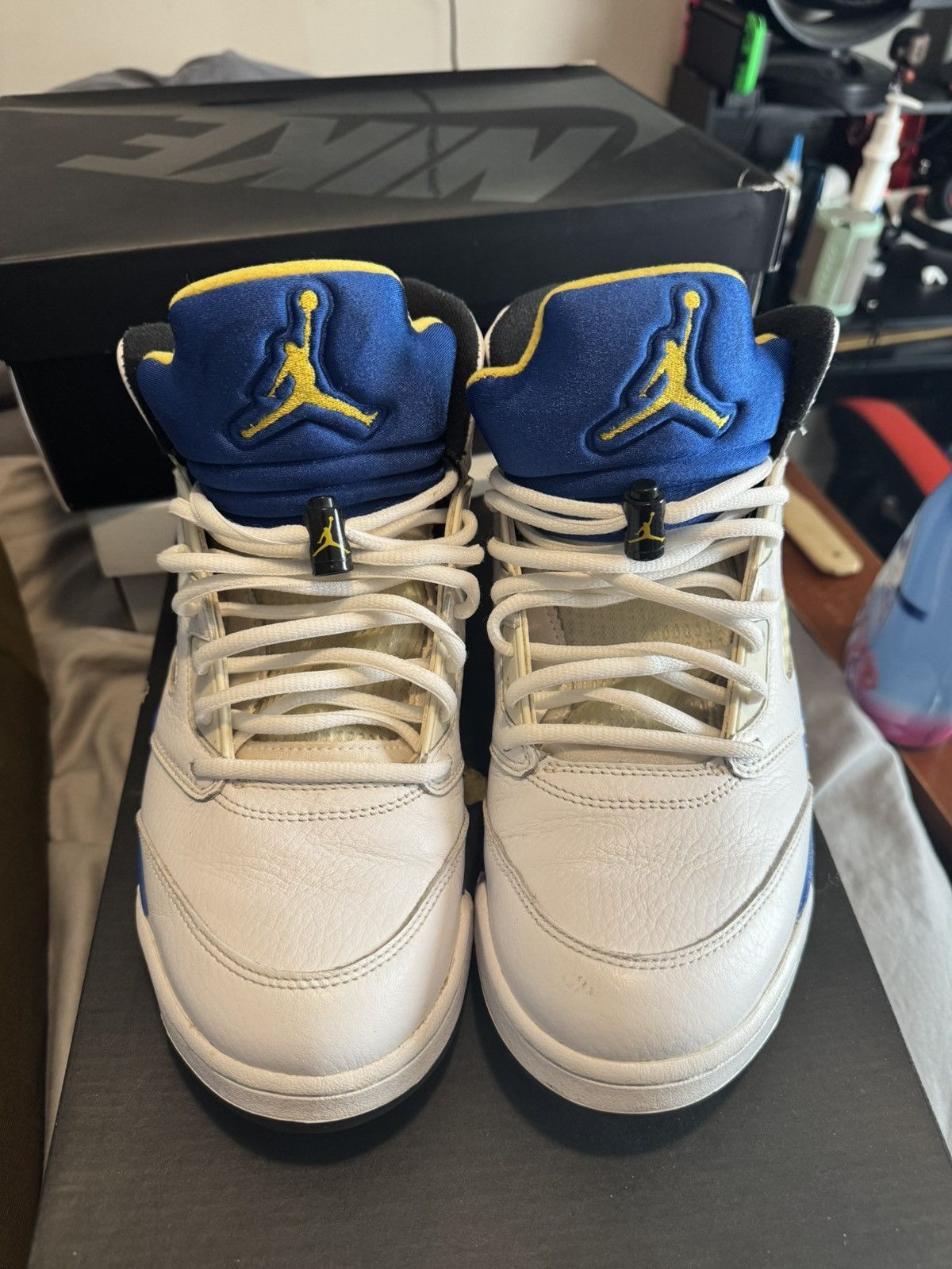 Jordan Brand Air Jordan 5 Laney Size US 10.5 / EU 43-44 - 4 Thumbnail