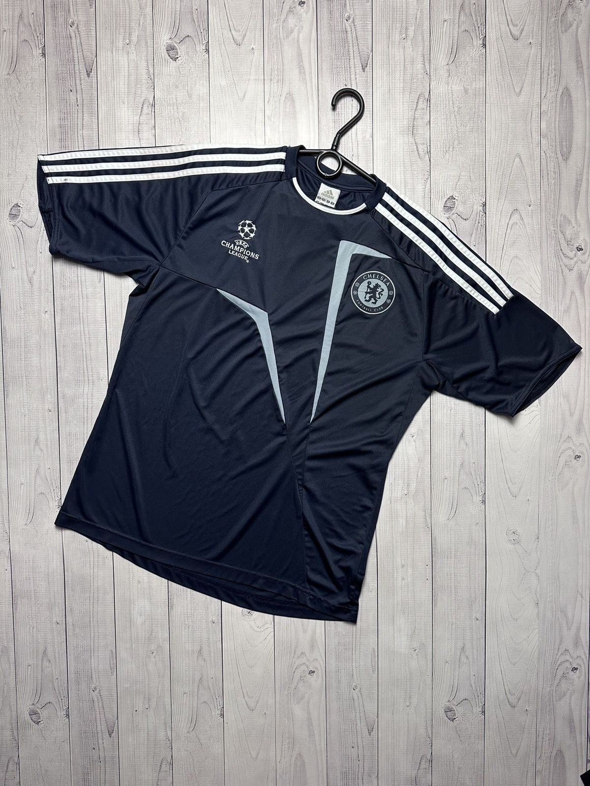 Vintage adidas Chelsea soccer jersey Champions League size S
