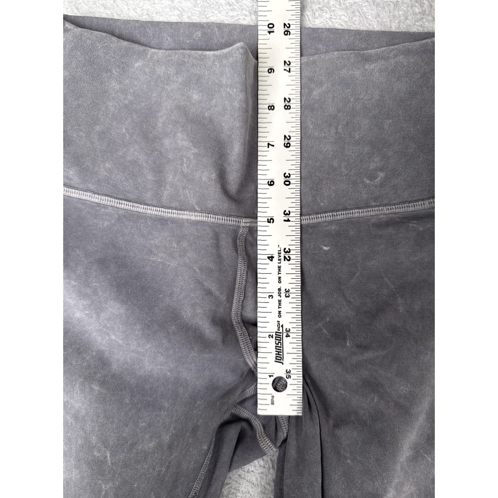 Lululemon Lululemon Wunder Under Pants Womens 4 Gray Hi-Rise 21" Crop Tight Leggings Yoga Gym & Training Womens) Size 27" / US 4 / IT 40 - 7 Thumbnail
