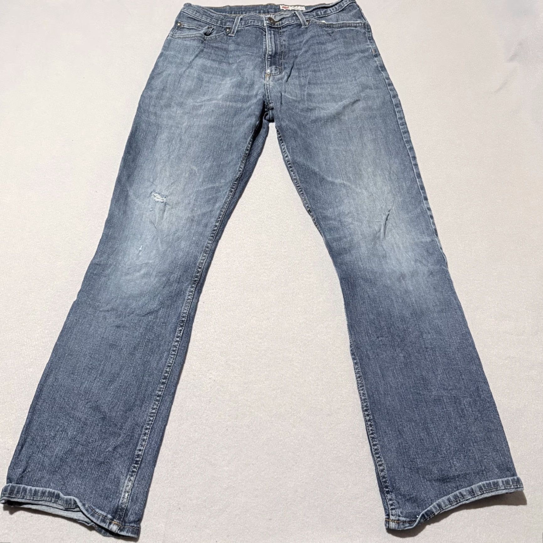 Wrangler Wrangler Jeans Men's Blue Denim Distressed Classic Straight Fit Zip Fly - 32x30 Size US 32 / EU 48 - 2 Thumbnail
