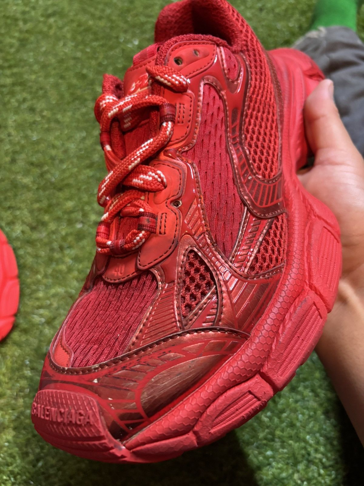 Balenciaga Balenciaga 3XL Red Size US 7 / EU 40 - 18 Thumbnail