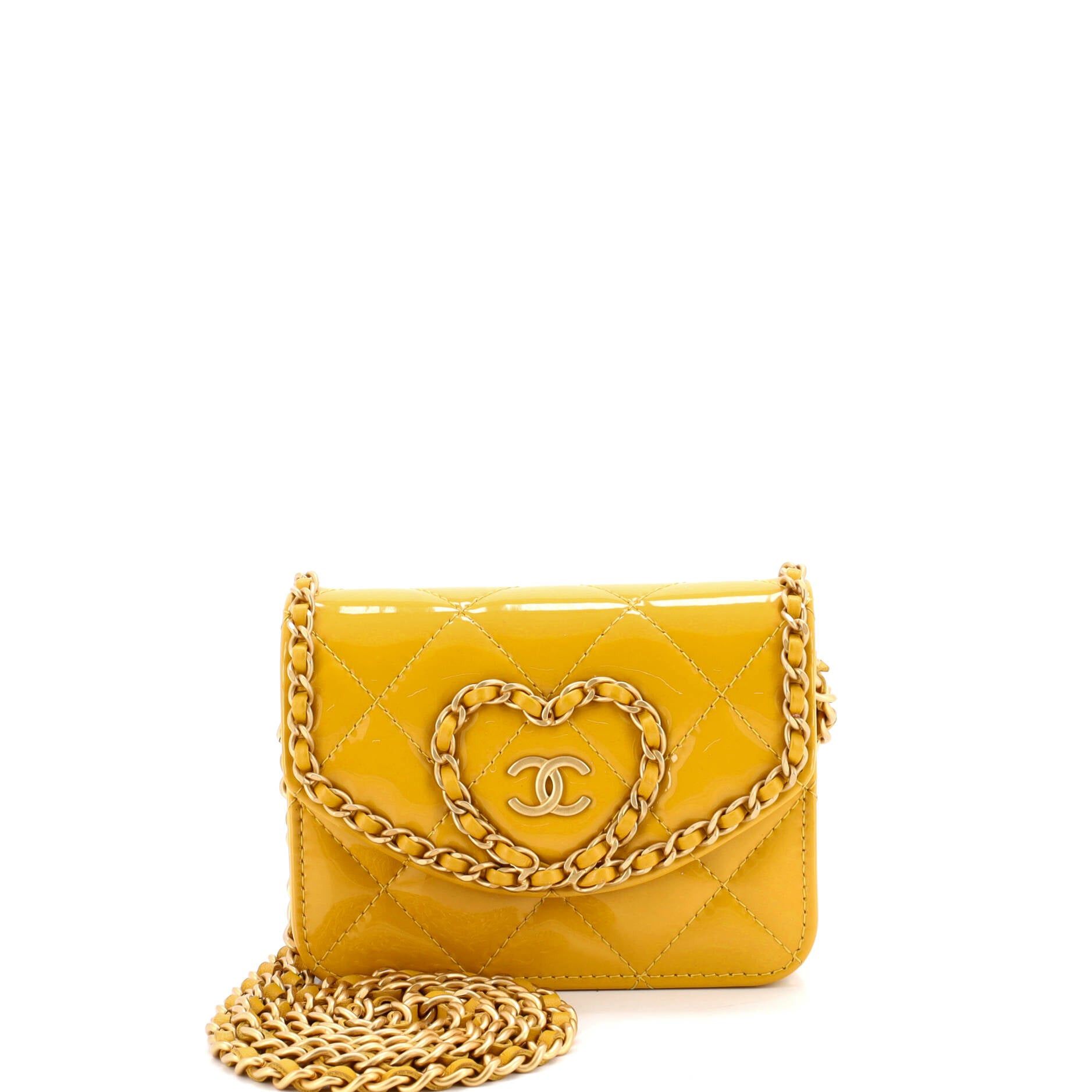 Chanel Heart Chain Flap Bag Size ONE SIZE - 1 Thumbnail