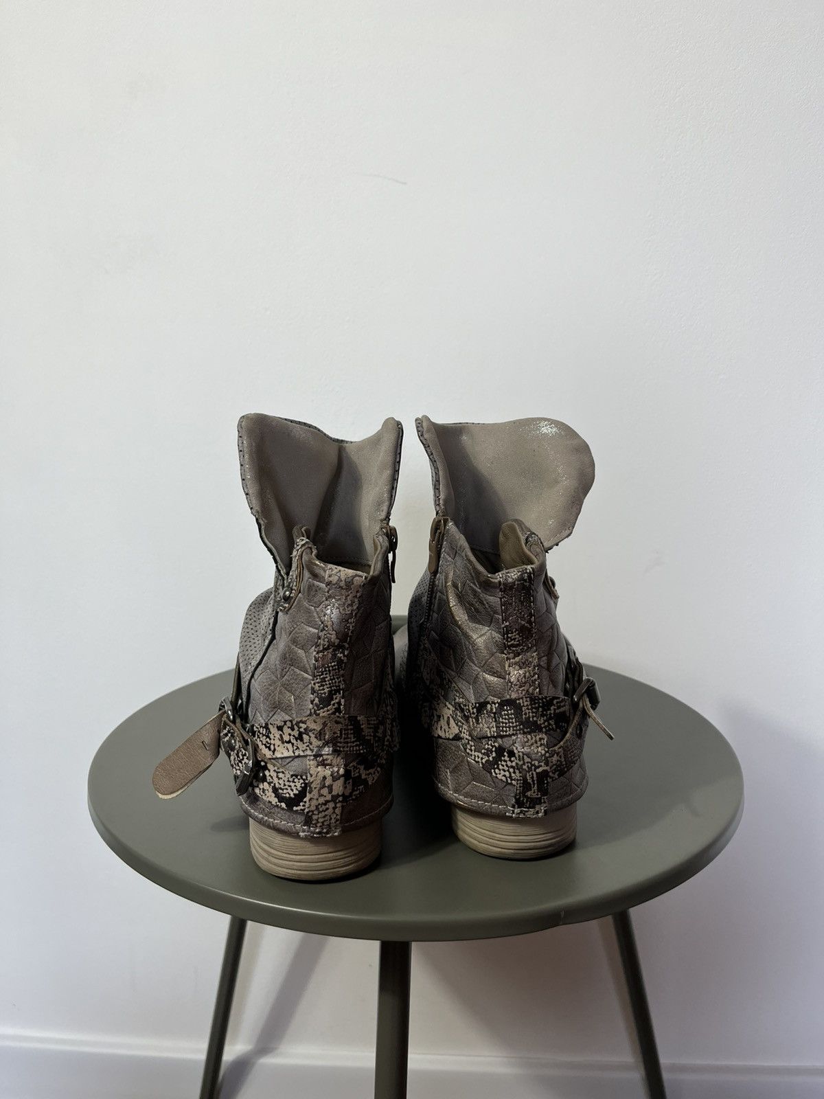 Other Avant-Garde Metallic Distressed Mid Boots Size 38 Size US 7 / IT 37 - 3 Thumbnail