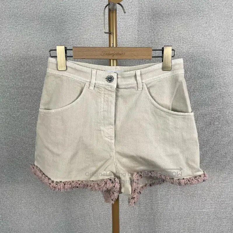 Chanel Beige Cotton Summer Shorts .