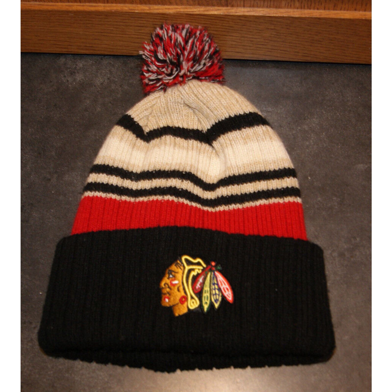 NHL Chicago Blackhawks Winter Knit Beanie Pom Hat Cap NHL Hockey Size ONE SIZE - 1 Thumbnail