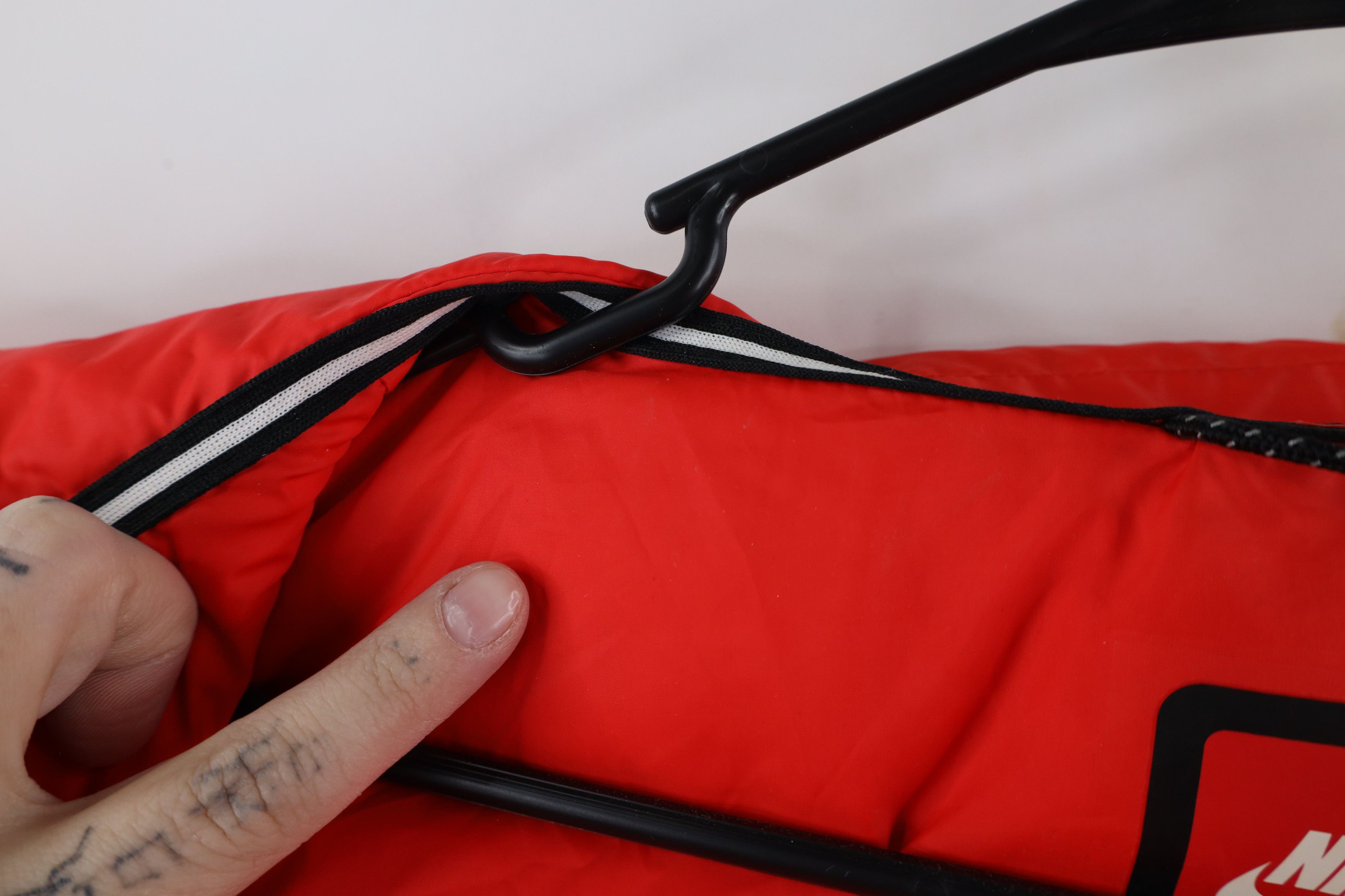 Nike × Vintage Nike Out Box Logo Duck Down Hooded Puffer Vest Jacket Red Size S / US 4 / IT 40 - 9 Thumbnail